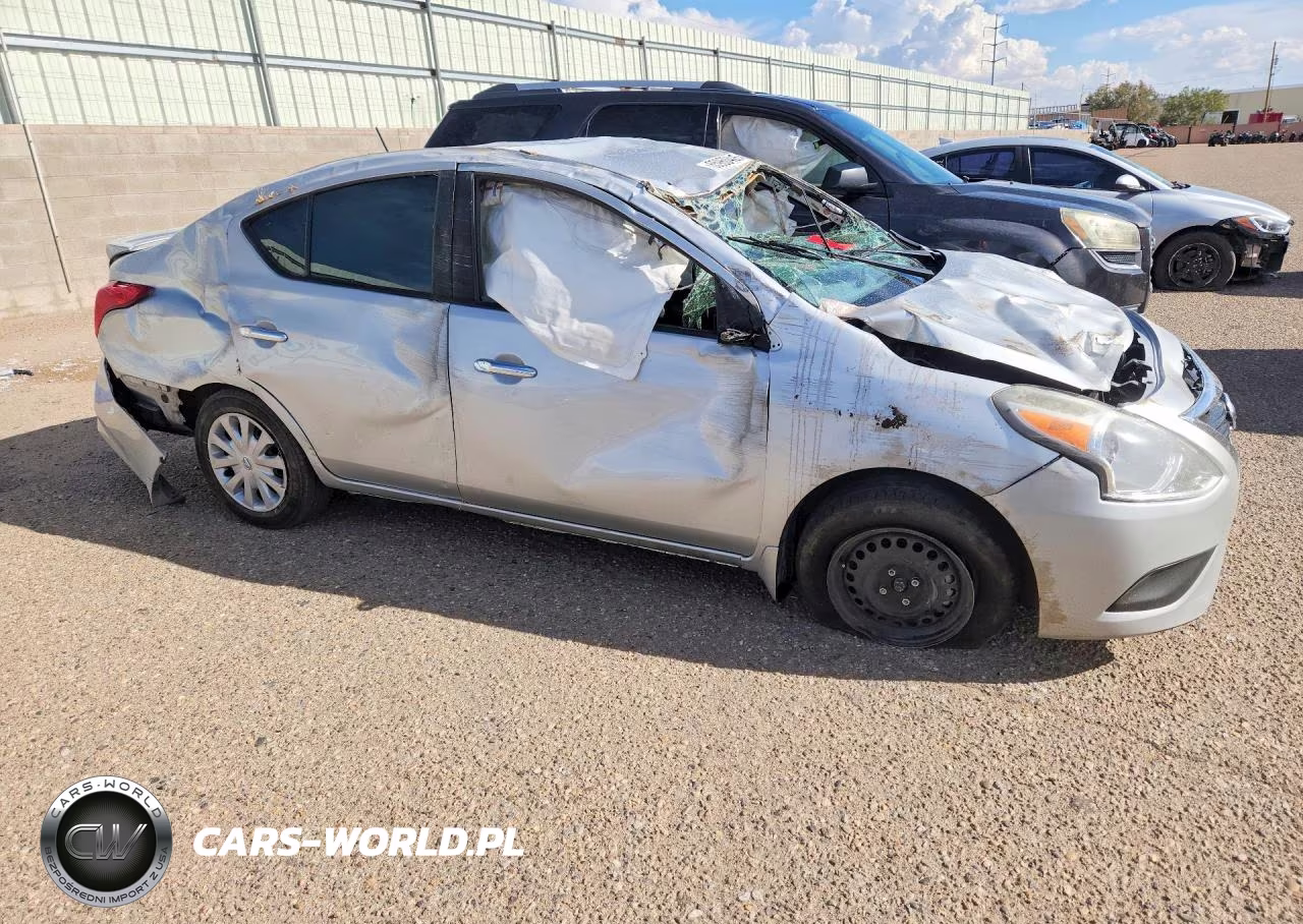 2018 Nissan Versa Sv VIN:3N1CN7AP5JL881353 - 4