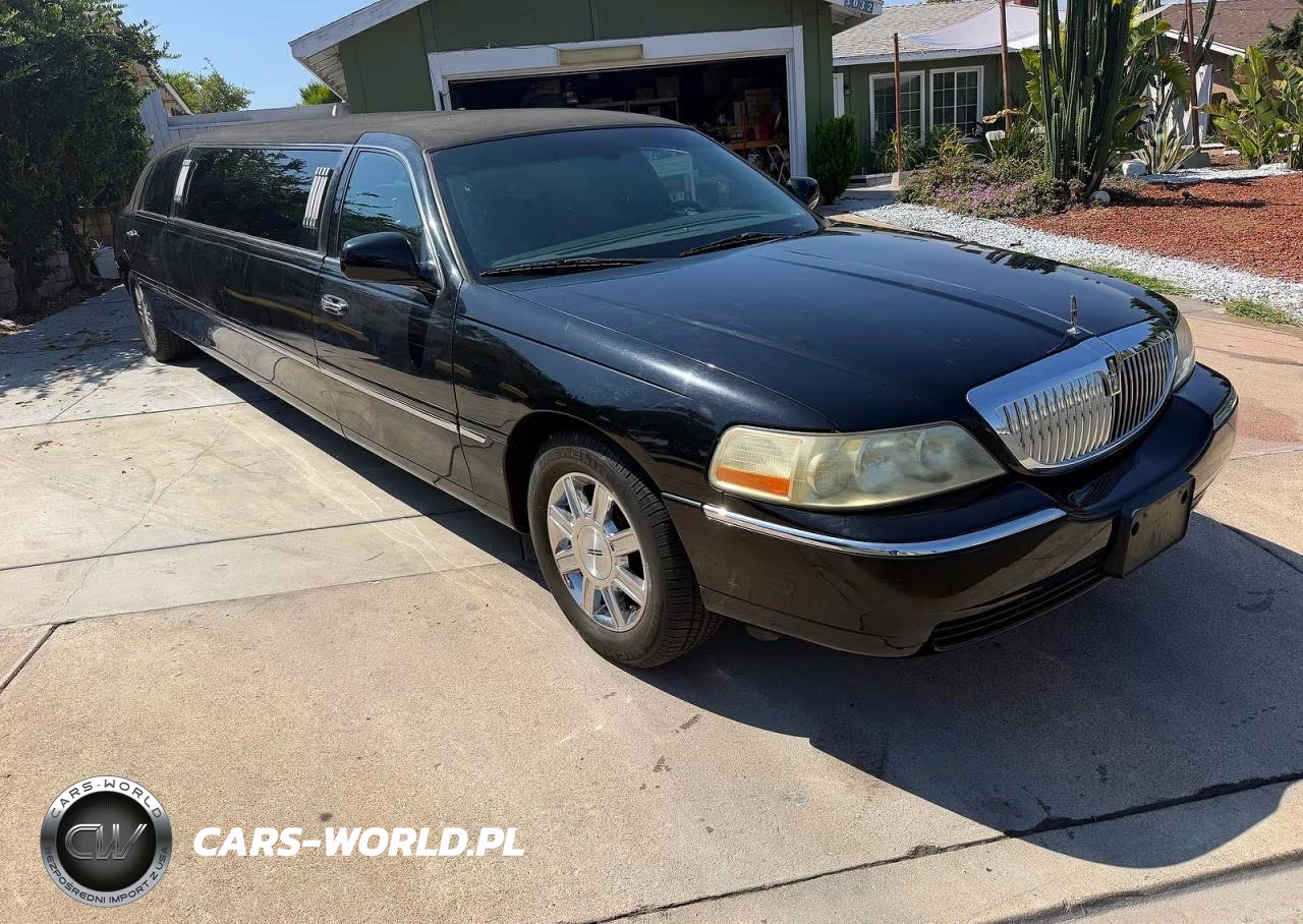 2009 Lincoln Town Car