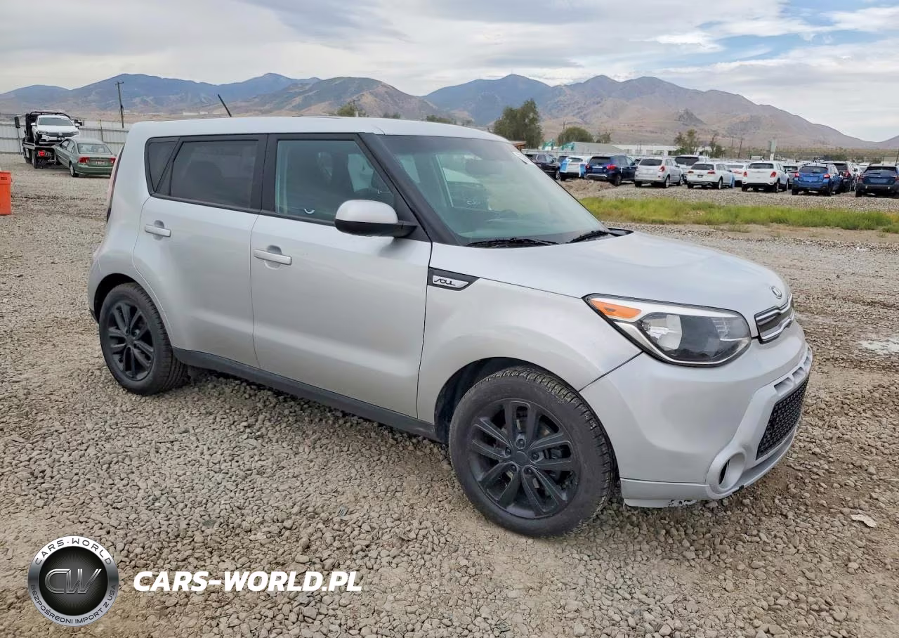 2018 Kia Soul + VIN:KNDJP3A54J7549673 - 4