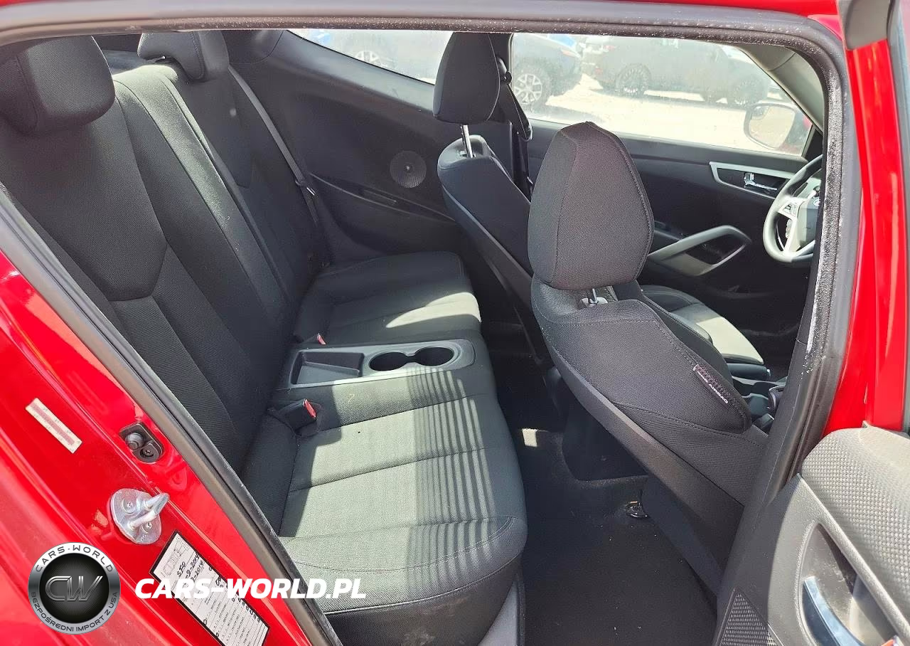 2014 Hyundai Veloster Base VIN:KMHTC6AD8EU192224 - 10