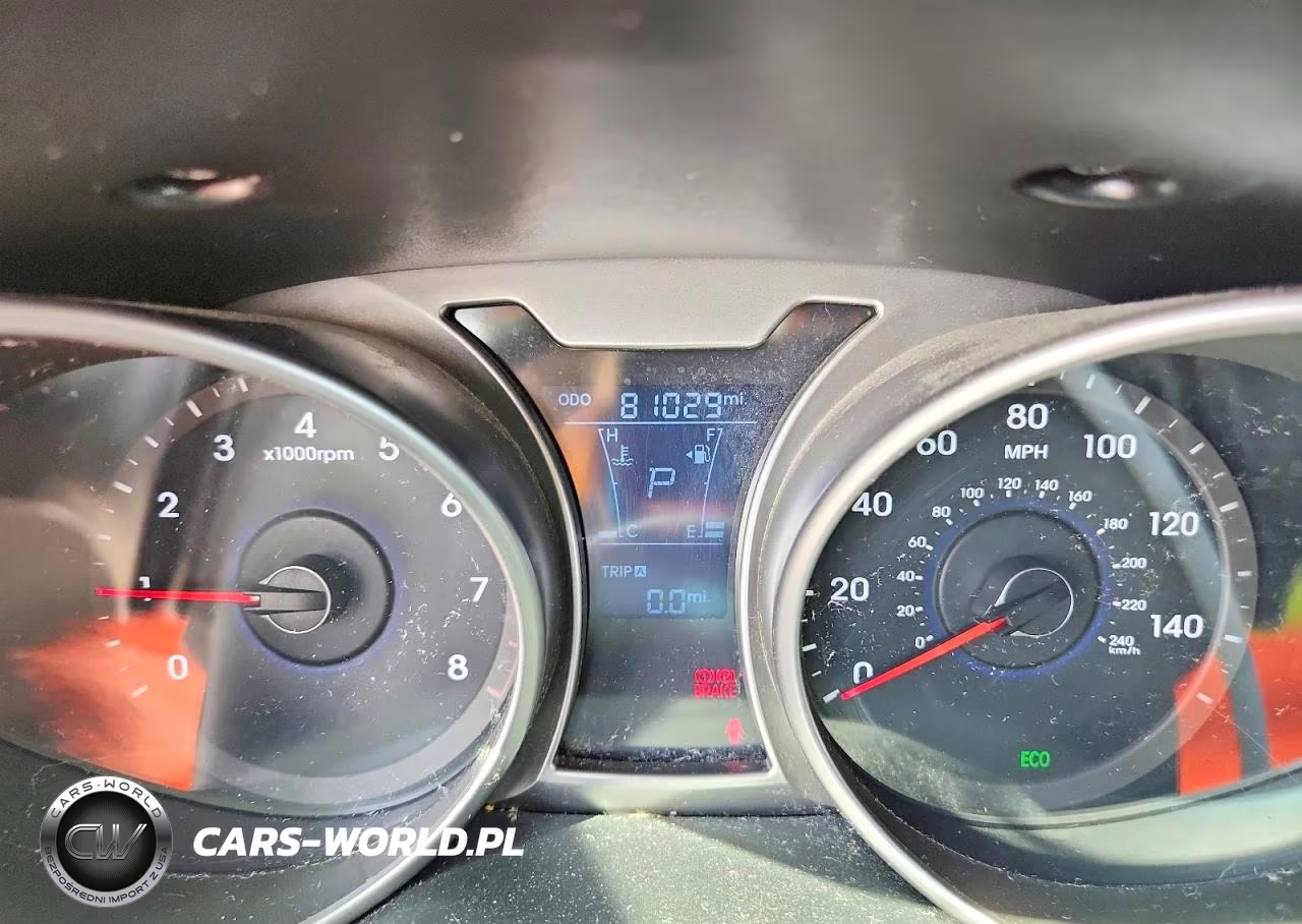 2014 Hyundai Veloster Base VIN:KMHTC6AD8EU192224 - 9