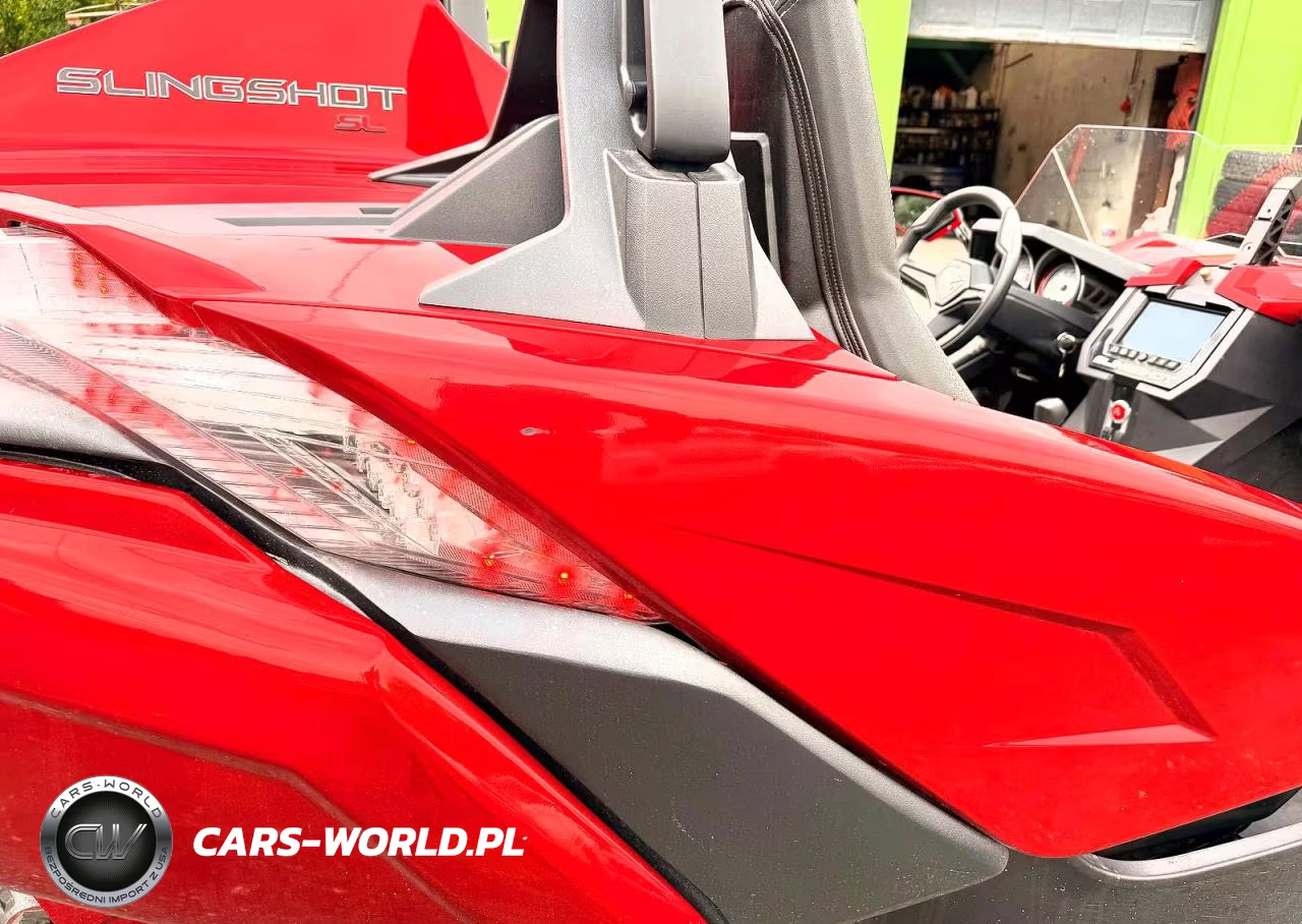 2018 Polaris Slingshot Sl VIN:57XAAPFA1J8128364 - 12