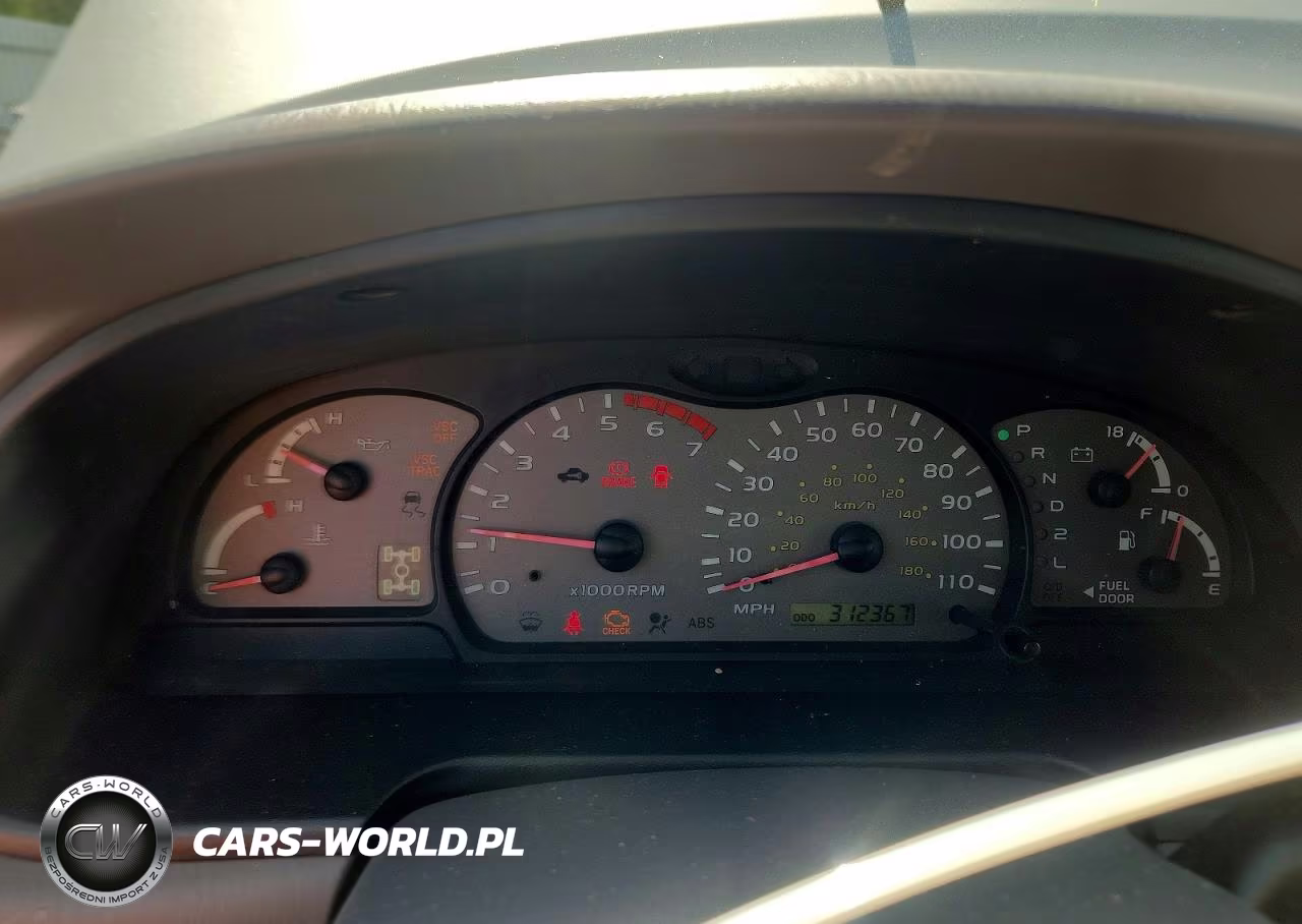 2004 Toyota Sequoia Limited VIN:5TDBT48A94S220390 - 9