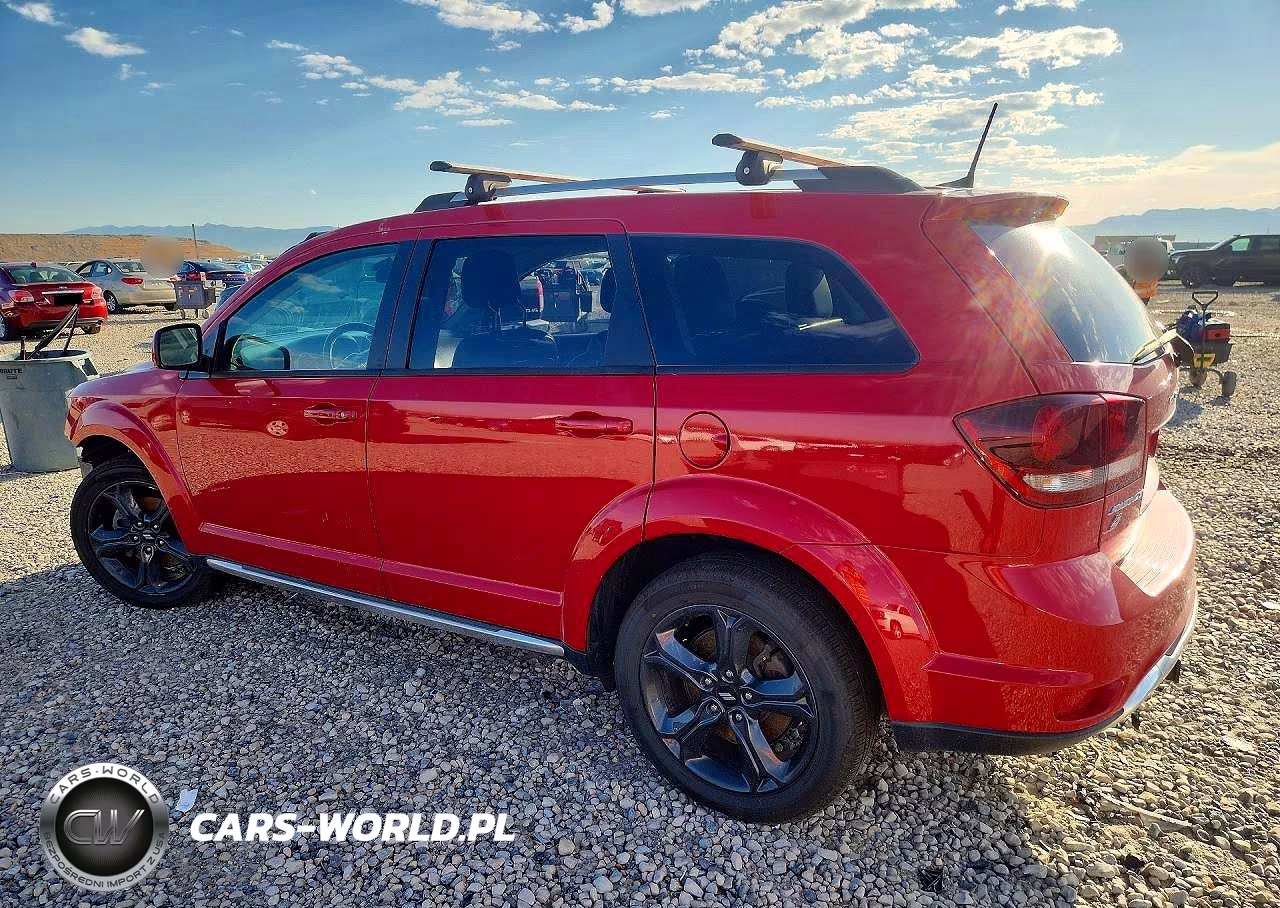 2018 Dodge Journey Crossroad VIN:3C4PDDGG8JT430702 - 2