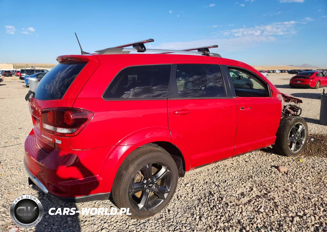 2018 Dodge Journey Crossroad VIN:3C4PDDGG8JT430702 - 3