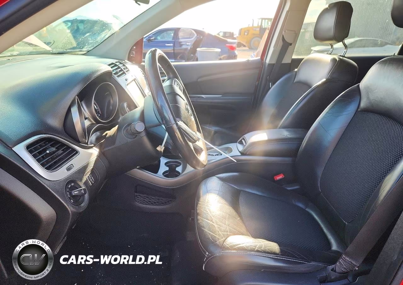 2018 Dodge Journey Crossroad VIN:3C4PDDGG8JT430702 - 7