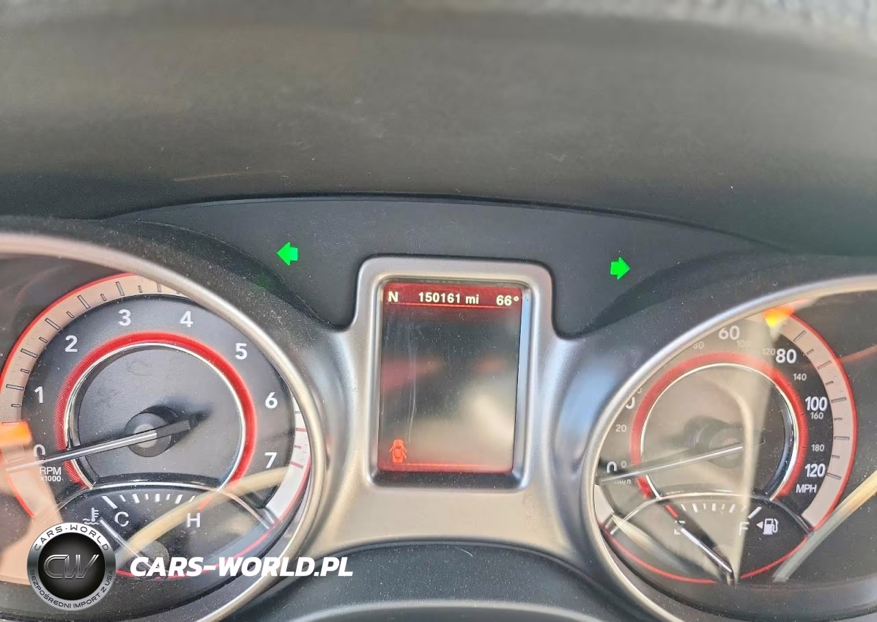 2018 Dodge Journey Crossroad VIN:3C4PDDGG8JT430702 - 9