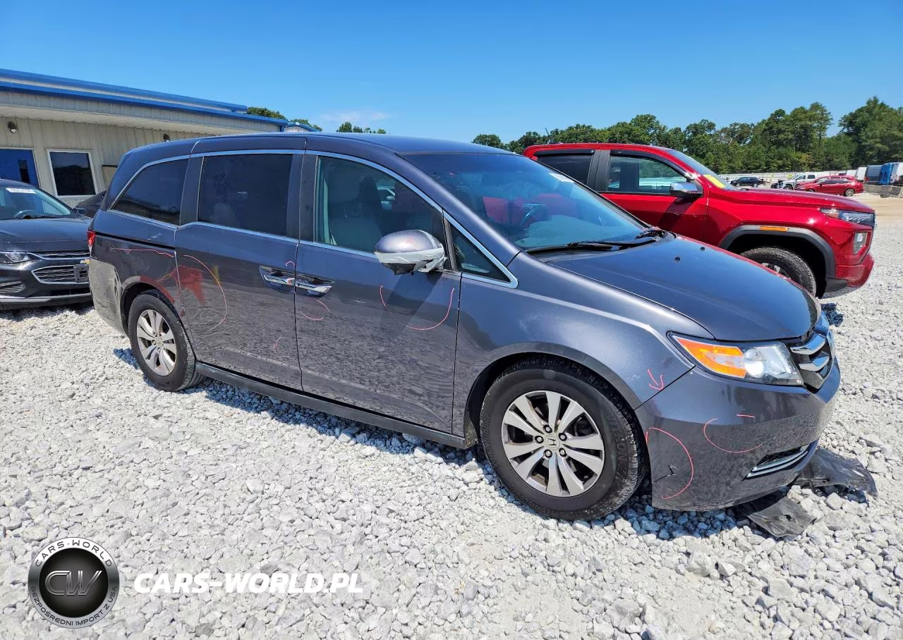 2017 Honda Odyssey Se VIN:5FNRL5H30HB023219 - 4