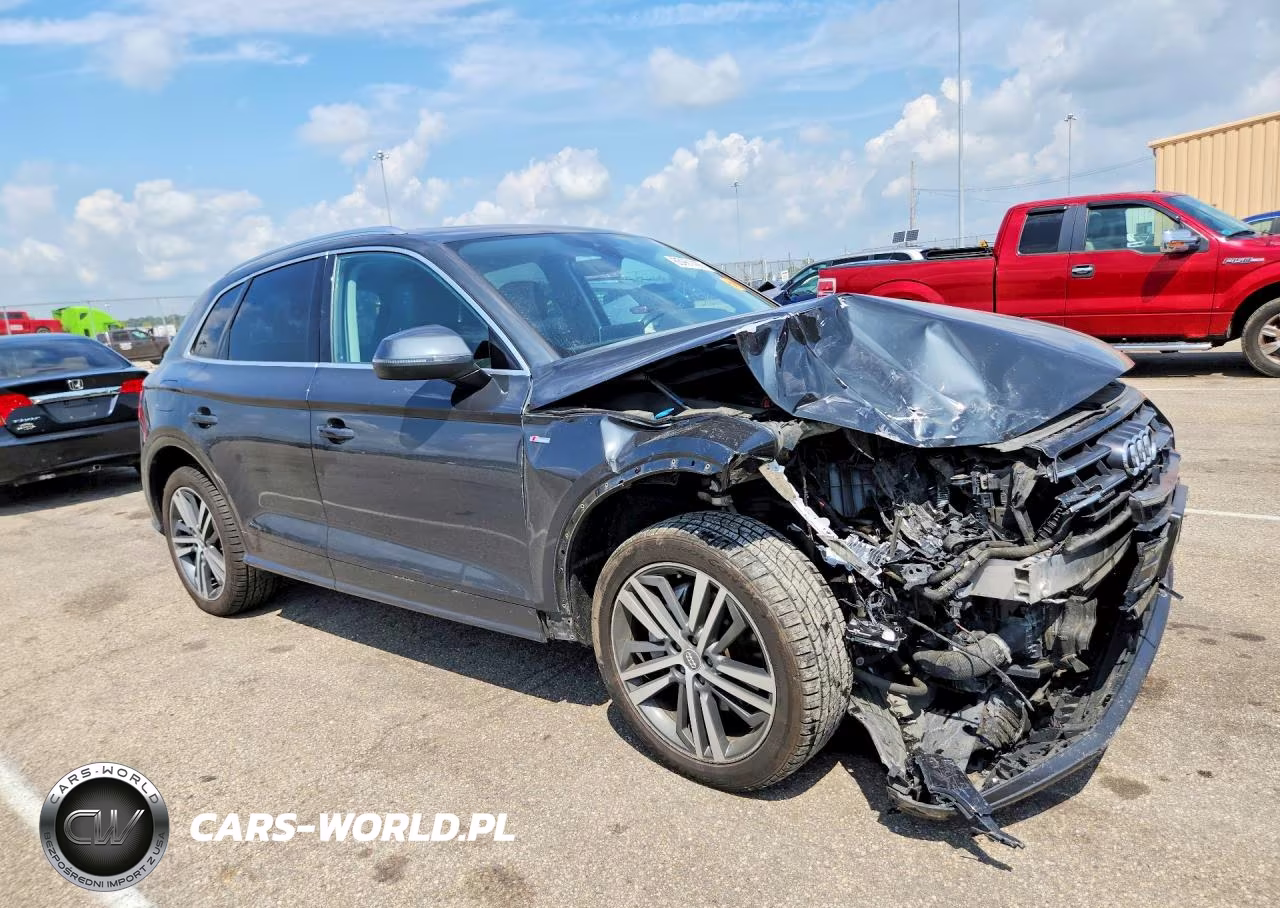 2020 Audi Q5 E Premium Plus VIN:WA1E2AFY6L2053582 - 4