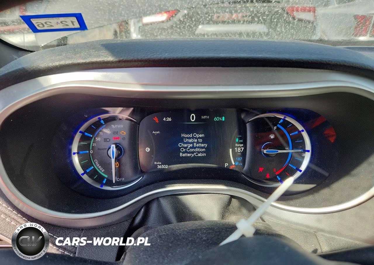 2023 Chrysler Pacifica Hybrid Touring L VIN:2C4RC1L73PR506452 - 9