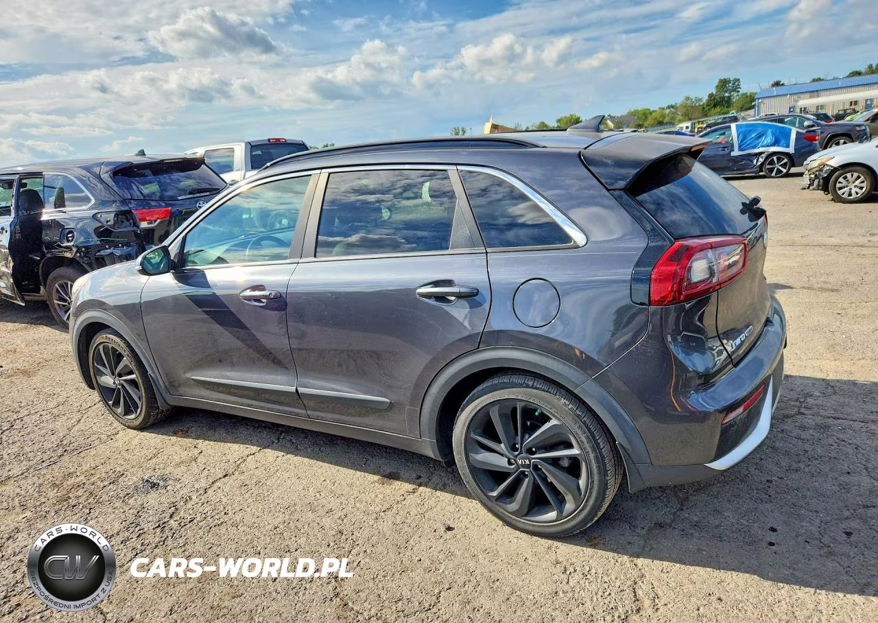 2019 Kia Niro S Touring VIN:KNDCC3LC2K5248820 - 2