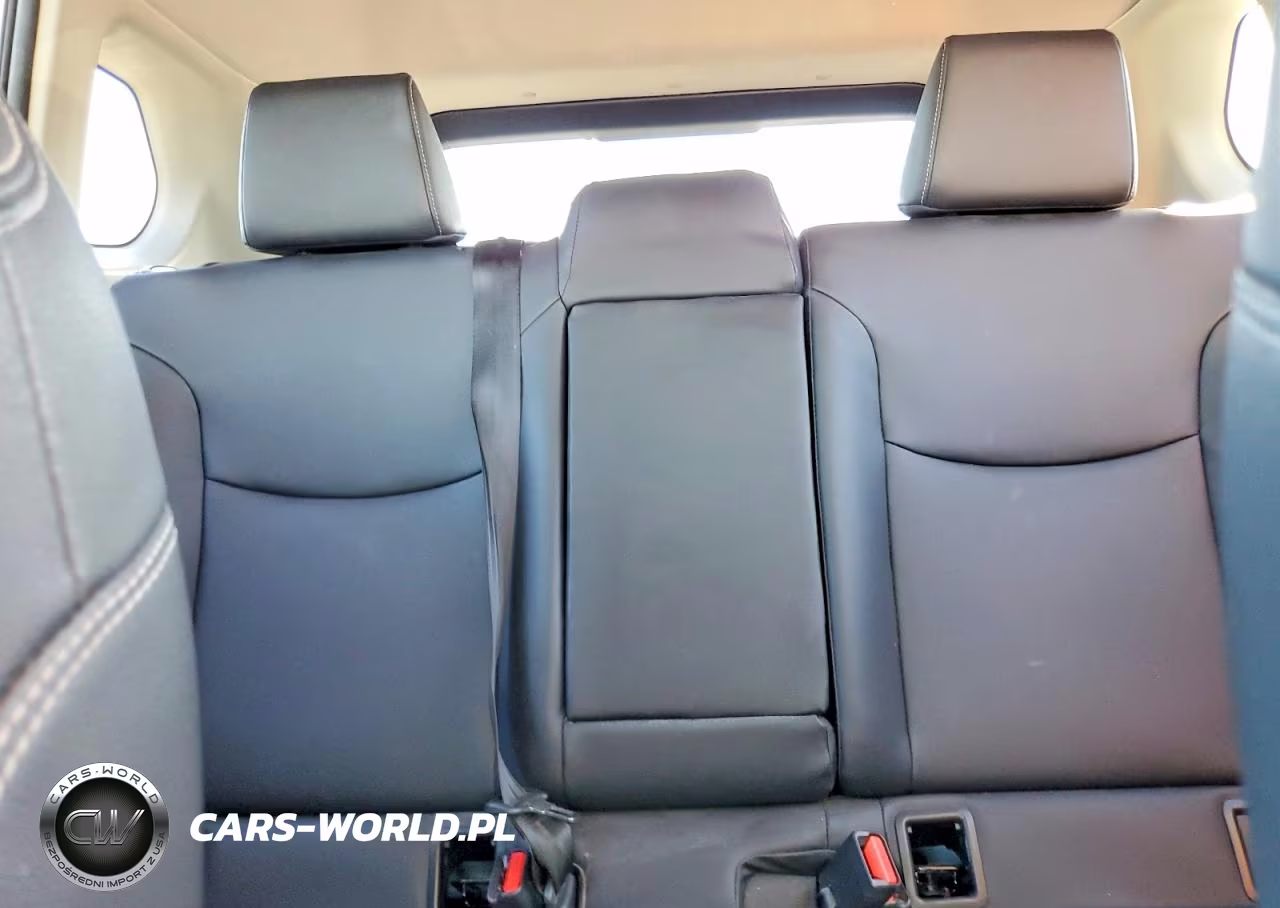 2023 Toyota Corolla Cross Xle VIN:7MUDAAAG0PV065217 - 10
