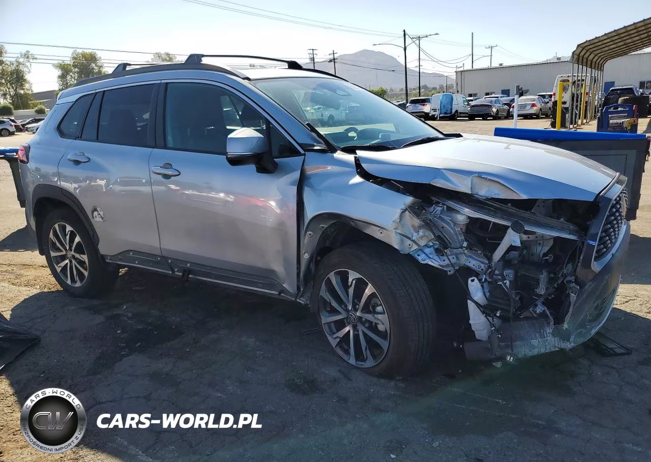 2023 Toyota Corolla Cross Xle VIN:7MUDAAAG0PV065217 - 4
