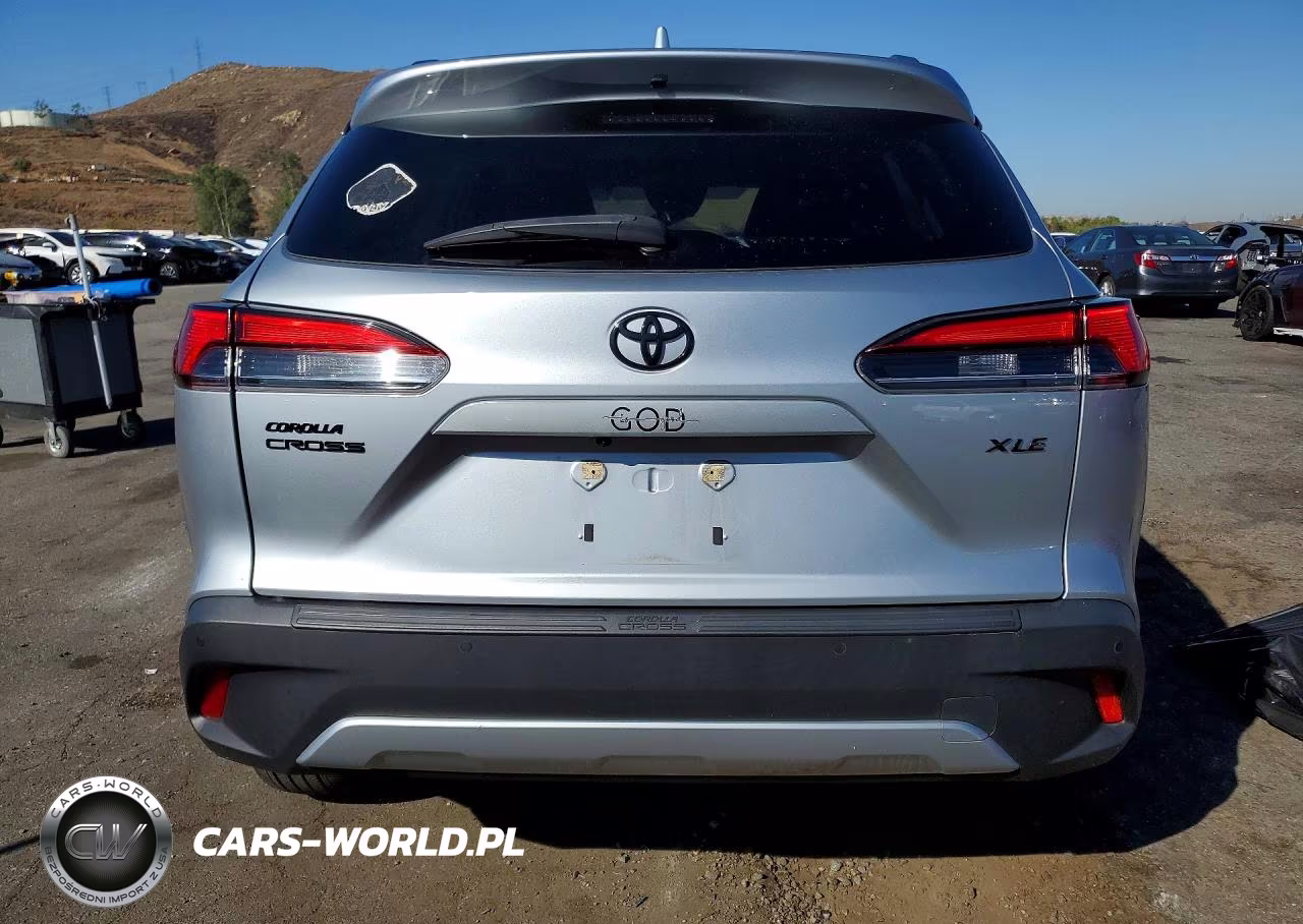 2023 Toyota Corolla Cross Xle VIN:7MUDAAAG0PV065217 - 6