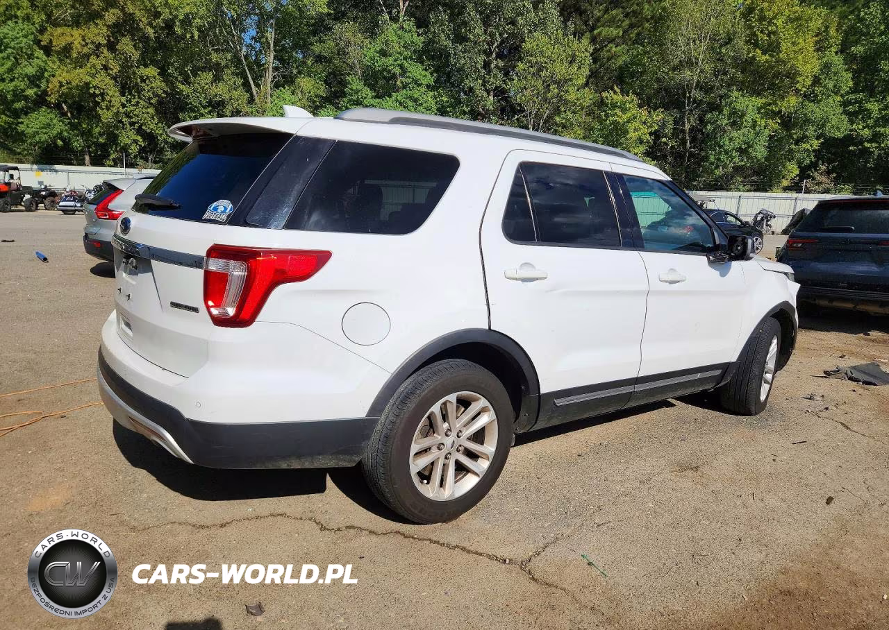 2016 Ford Explorer Xlt VIN:1FM5K7D82GGD01407 - 3