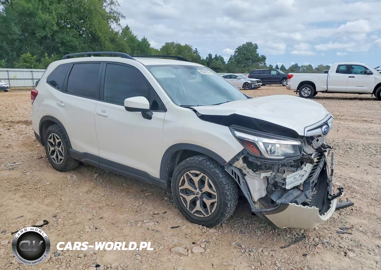 2020 Subaru Forester Premium VIN:JF2SKAJC3LH532691 - 4
