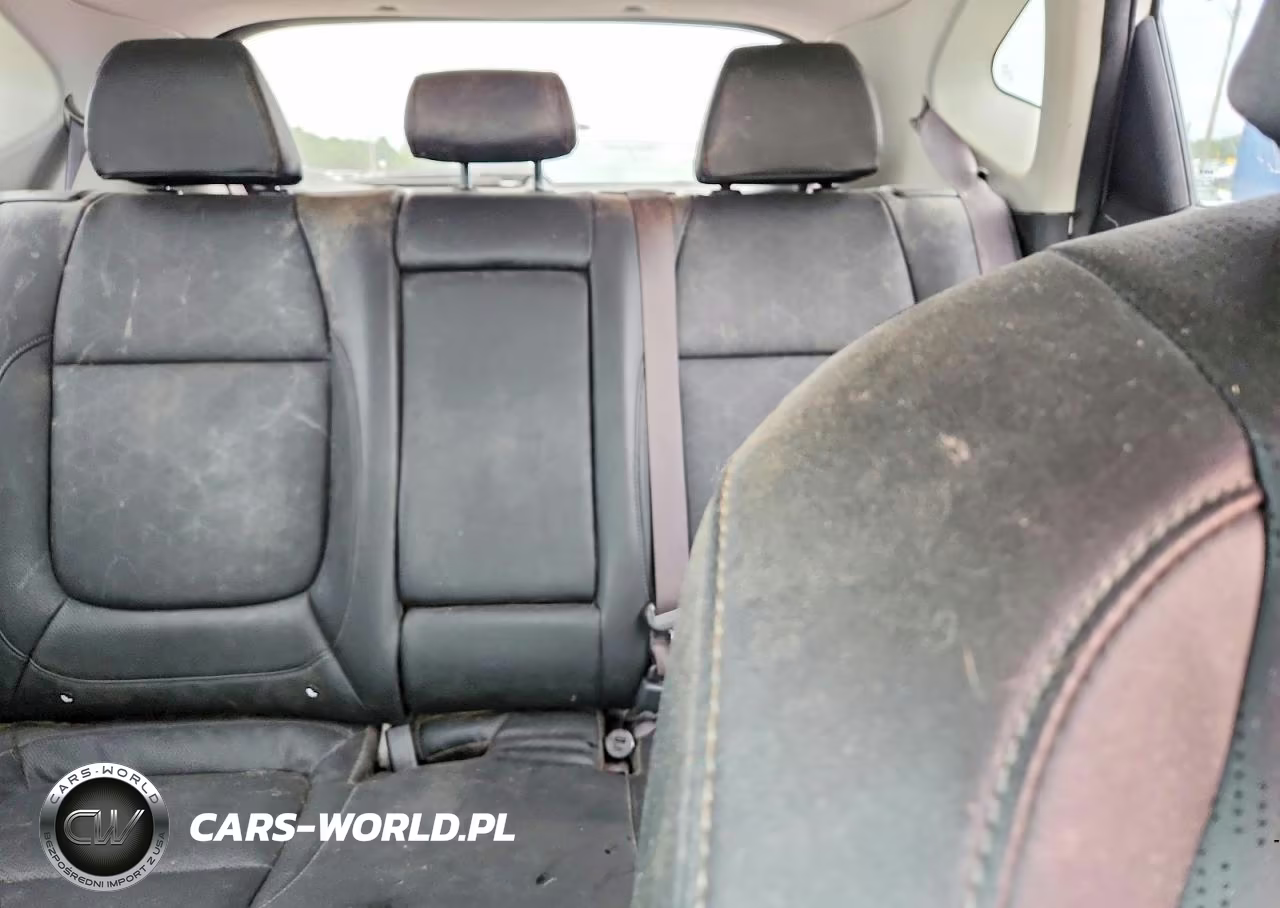 2025 Kia Seltos Ex VIN:KNDERCAA7S7795613 - 10
