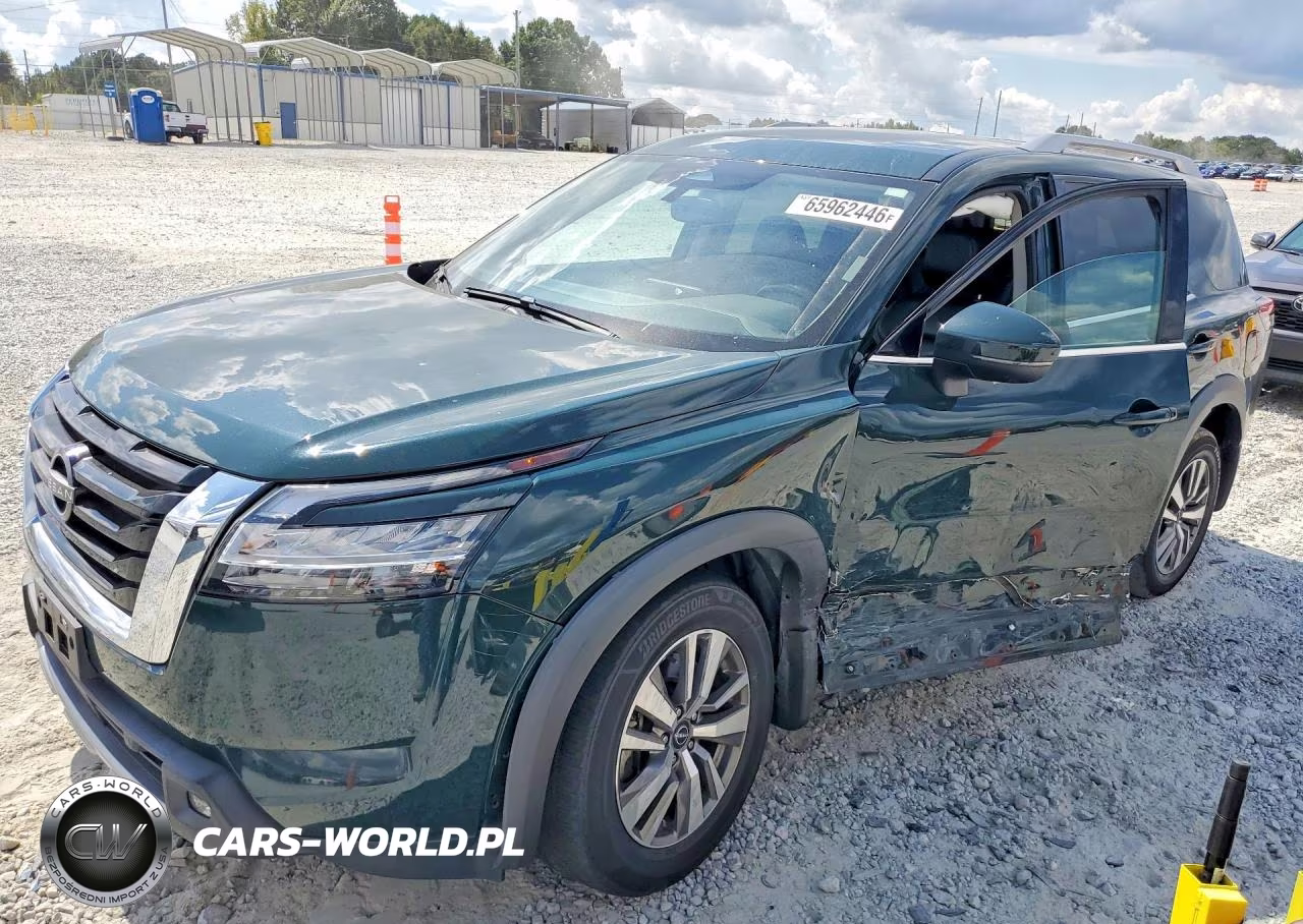 2022 Nissan Pathfinder Sl – zdjęcie 1 z 13