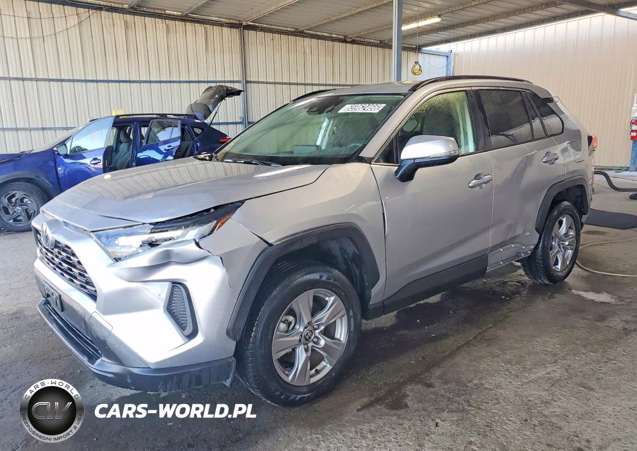 2025 Toyota Rav4 Le – zdjęcie 1 z 13