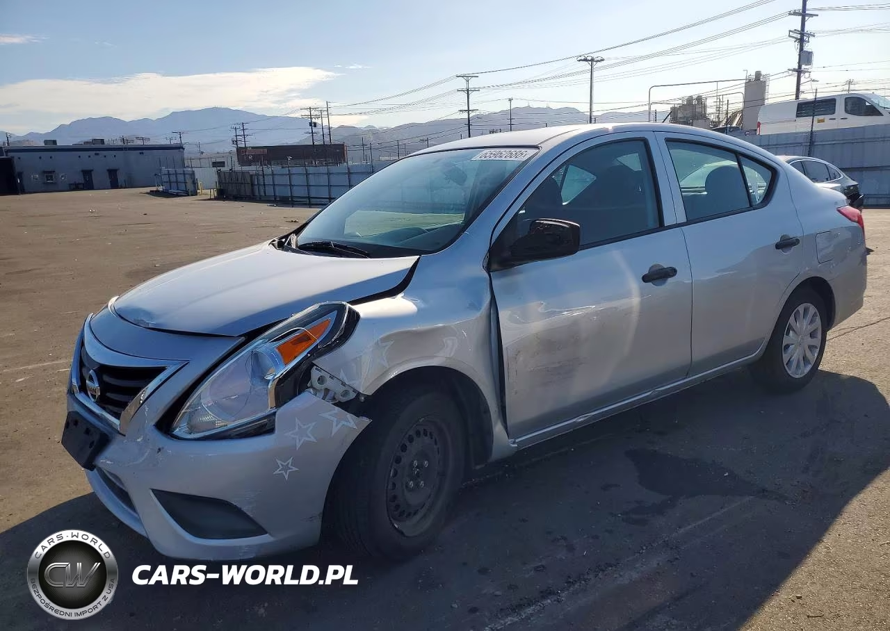 2019 Nissan Versa S Plus