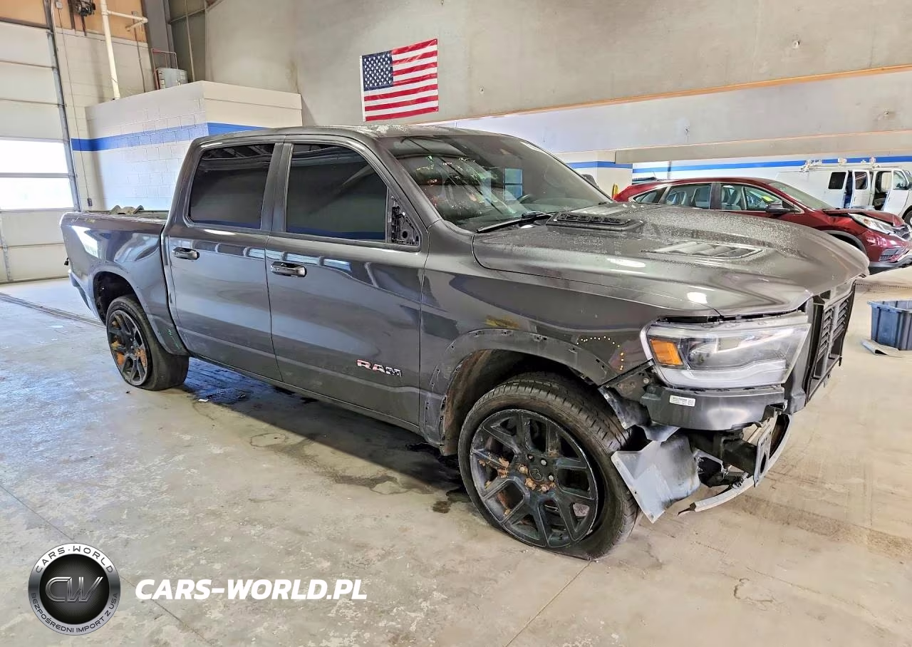 2021 Ram 1500 Laramie VIN:1C6SRFJT6MN559515 - 4