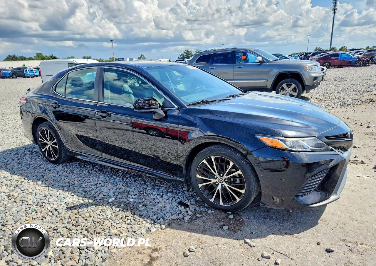 2020 Toyota Camry Se VIN:4T1G11AK2LU331561 - 4