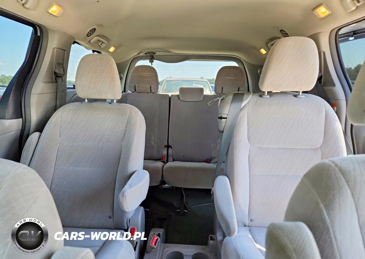 2017 Toyota Sienna Le VIN:5TDKZ3DC5HS825674 - 10
