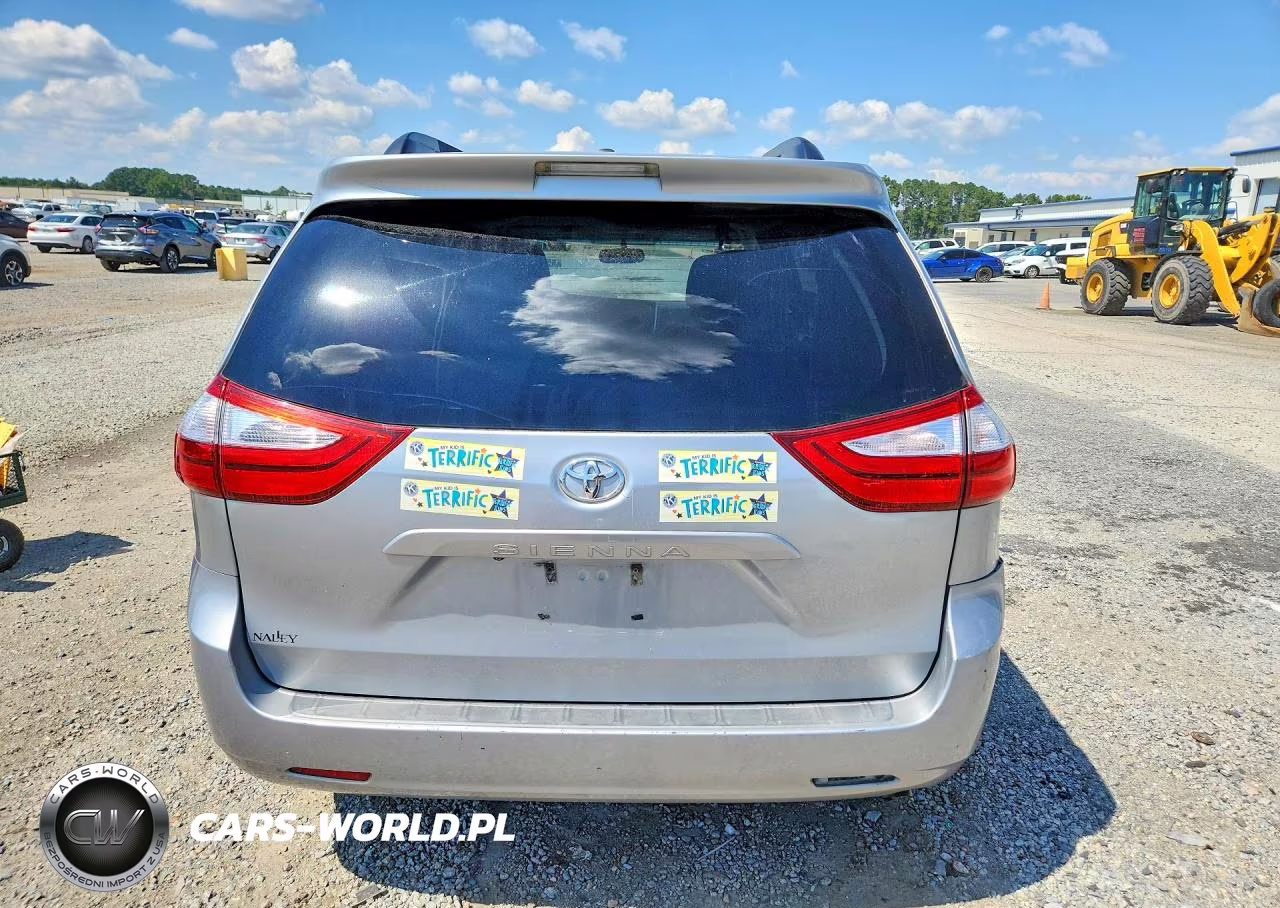 2017 Toyota Sienna Le VIN:5TDKZ3DC5HS825674 - 6