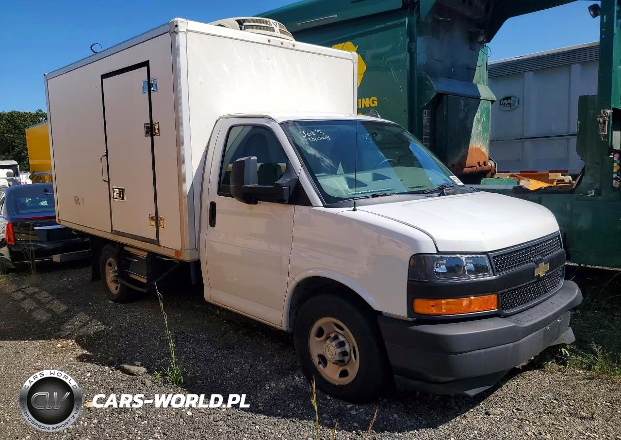 2021 Chevrolet Express G3500 VIN:1GB0GRFP4M1171892 - 4