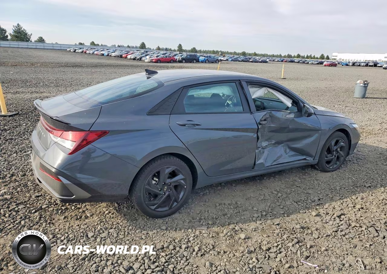 2026 Hyundai Elantra Sel Sport VIN:KMHLM4DG2TU214304 - 3