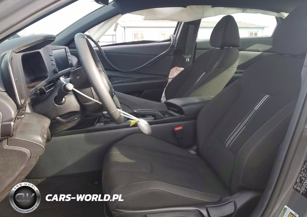 2026 Hyundai Elantra Sel Sport VIN:KMHLM4DG2TU214304 - 7