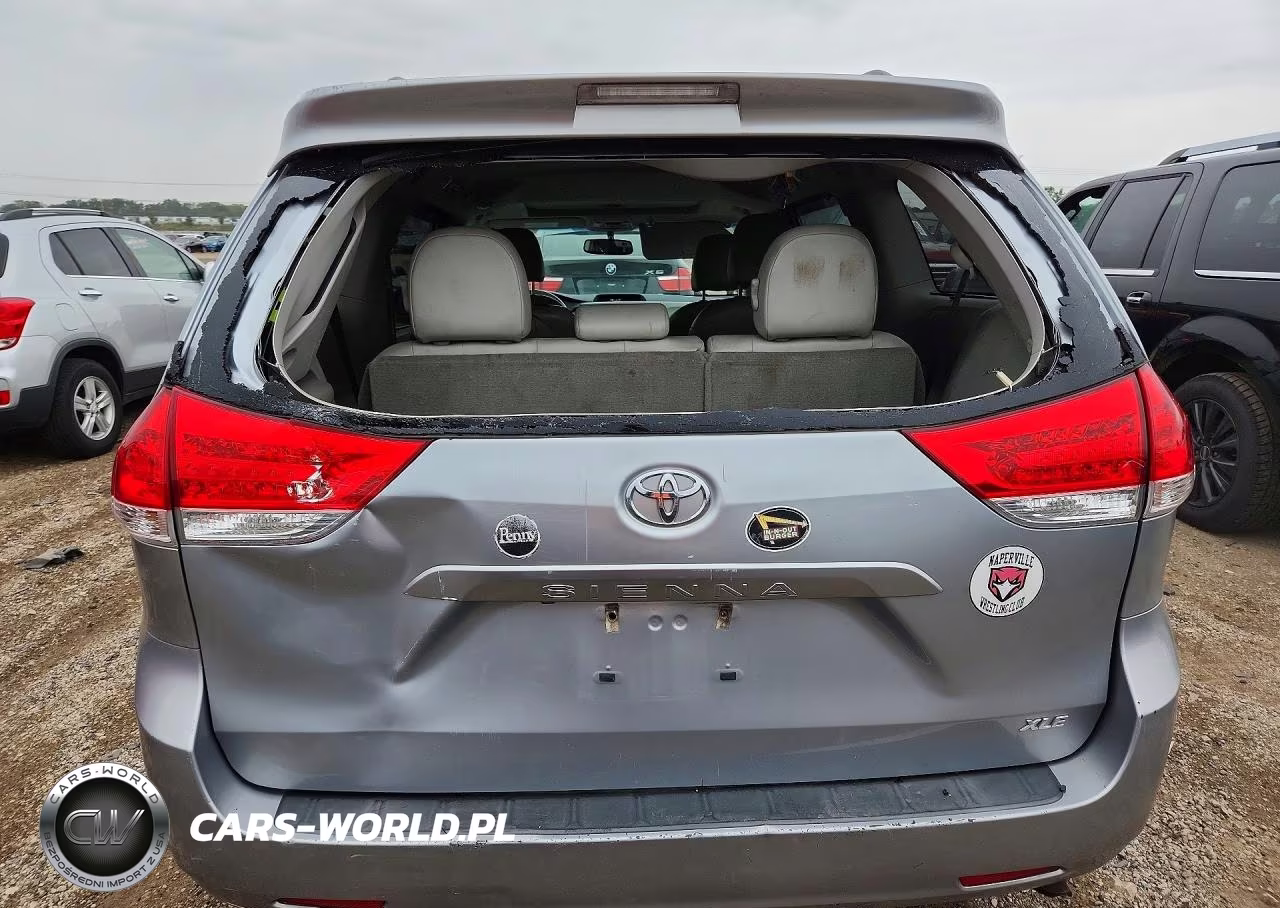 2014 Toyota Sienna Xle 8-Passenger VIN:5TDYK3DCXES523937 - 6