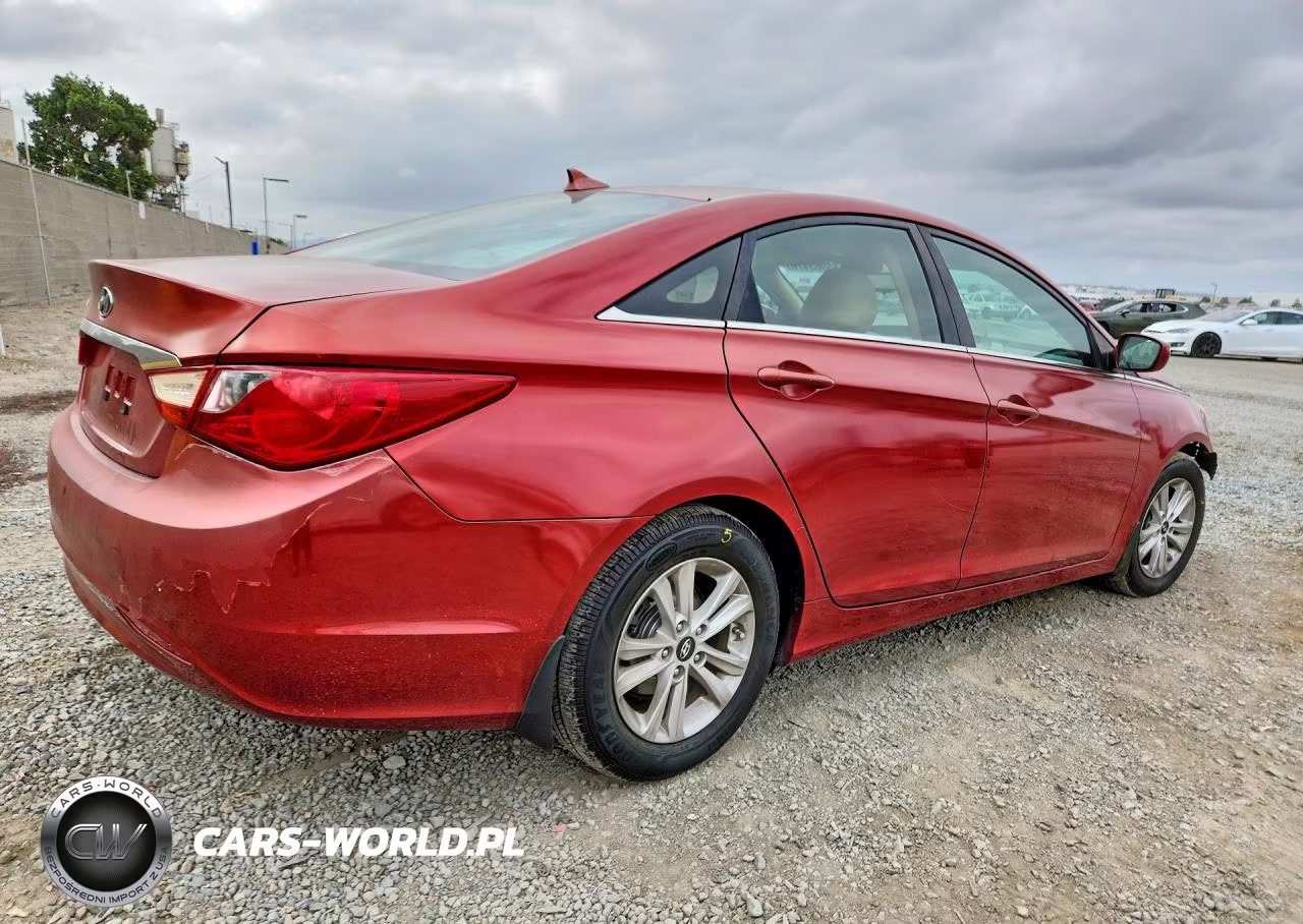 2012 Hyundai Sonata Gls VIN:5NPEB4AC1CH415559 - 3