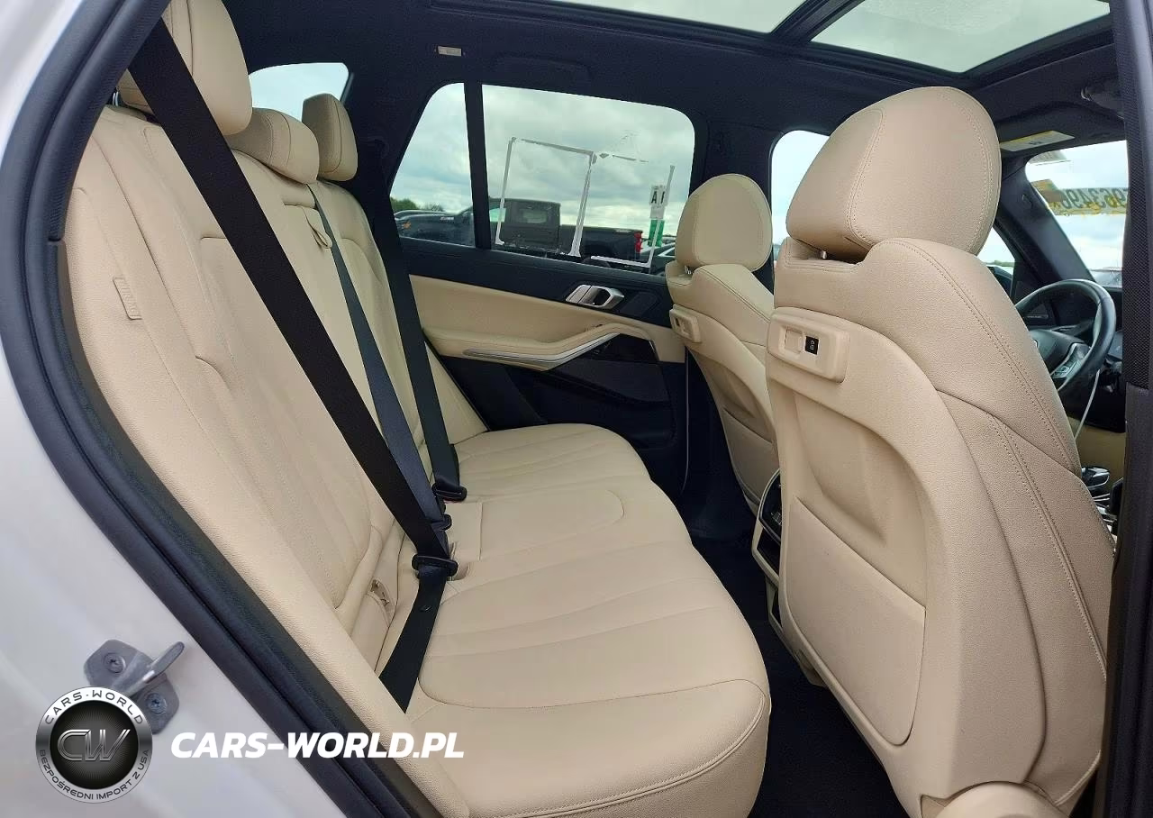 2021 BMW X5 xDrive45E VIN:5UXTA6C02M9E25456 - 10