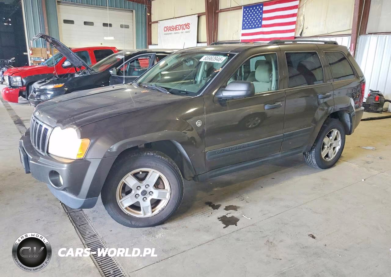 2005 Jeep Grand Cherokee Laredo
