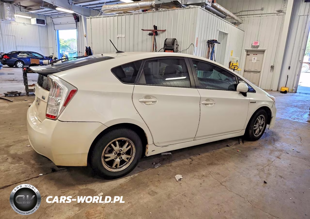 2010 Toyota Prius Iii VIN:JTDKN3DUXA0060300 - 3
