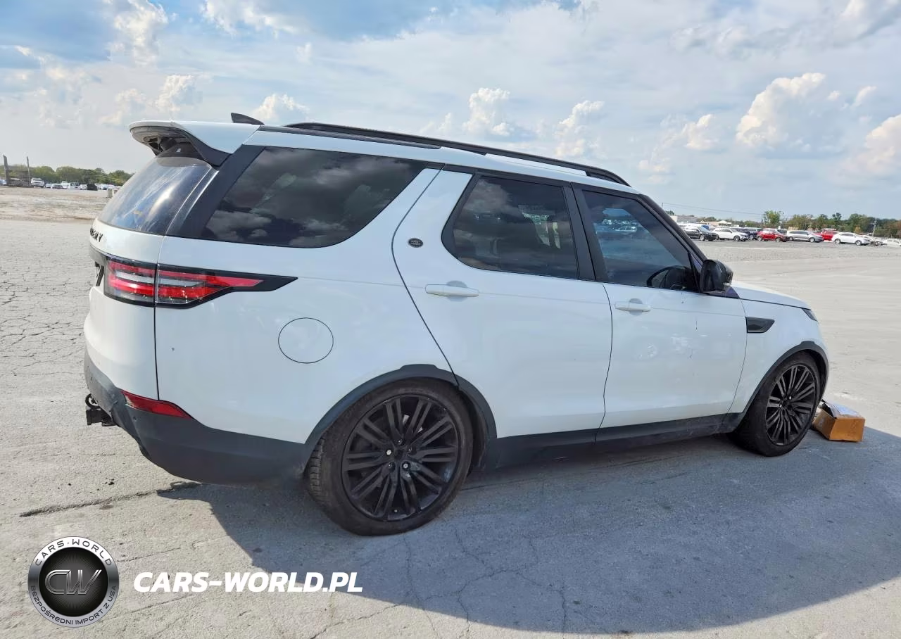 2017 Land Rover Discovery Hse VIN:SALRRBBK5HA020606 - 3