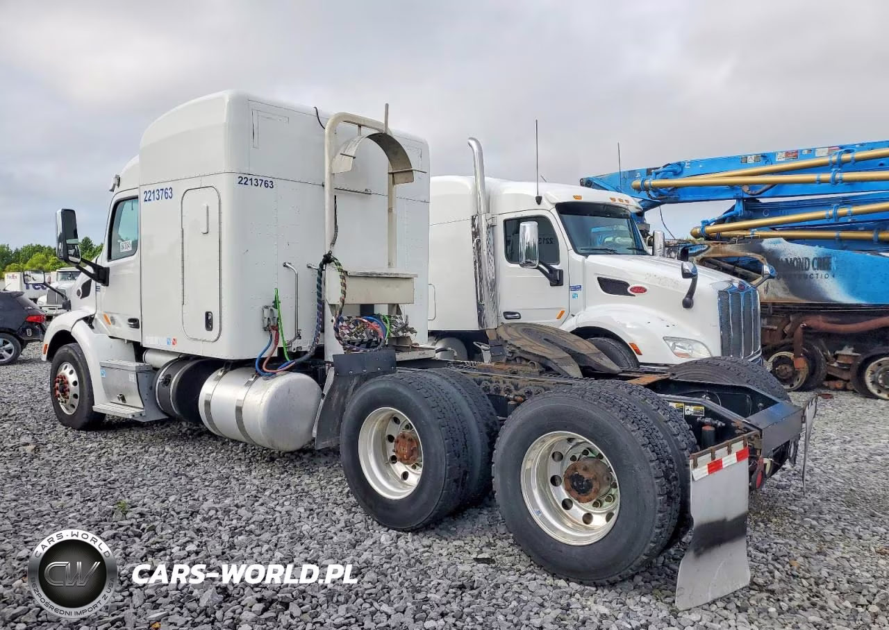 2017 Ptrb 579 Truck Tractor Semi Truck VIN:1XPBDP9X6HD432570 - 3