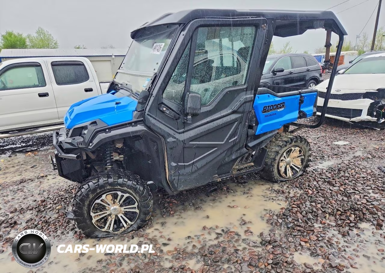 2017 Honda Pioneer 1000 Utility Vehicle VIN:1HFVE0422H4101571 - 2