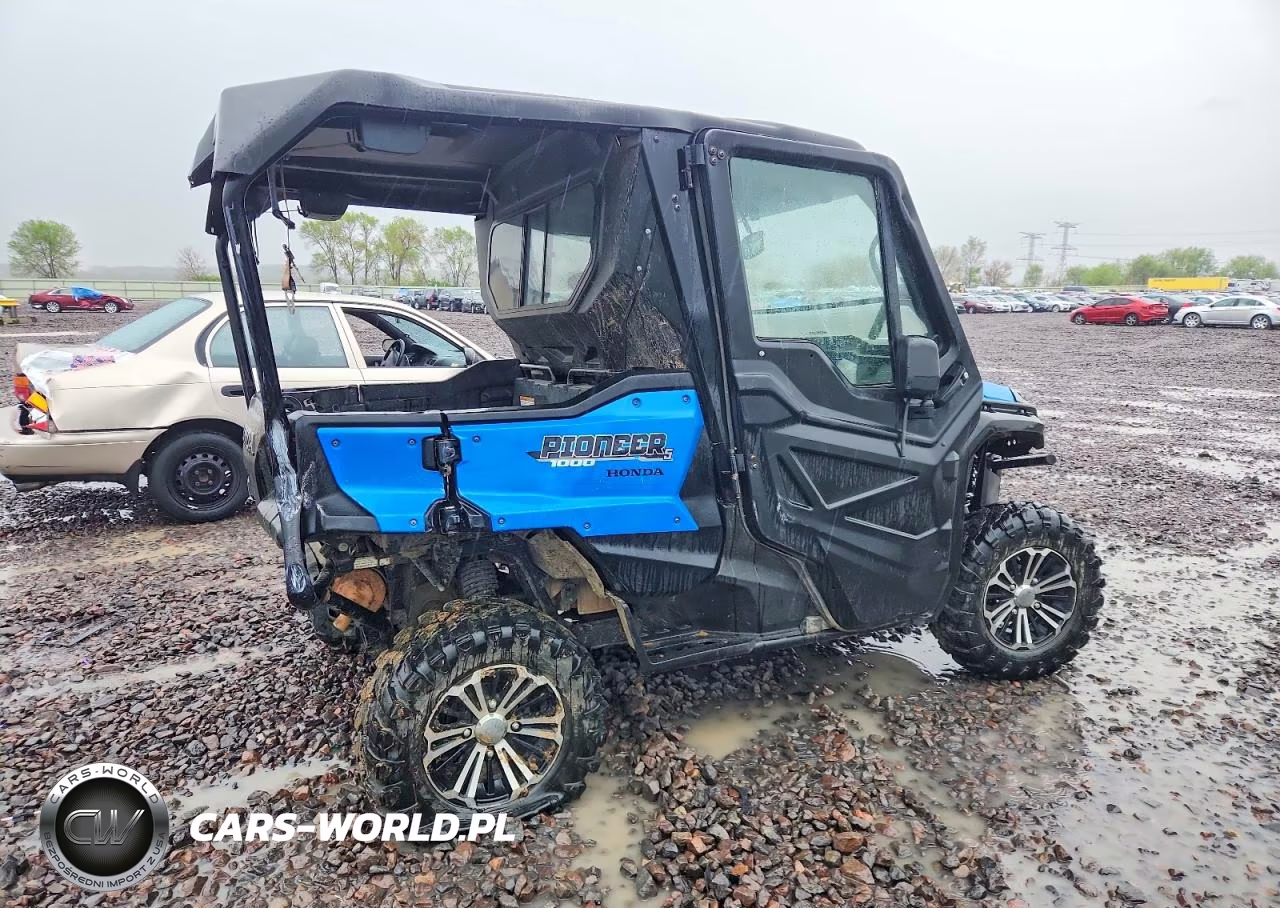 2017 Honda Pioneer 1000 Utility Vehicle VIN:1HFVE0422H4101571 - 4