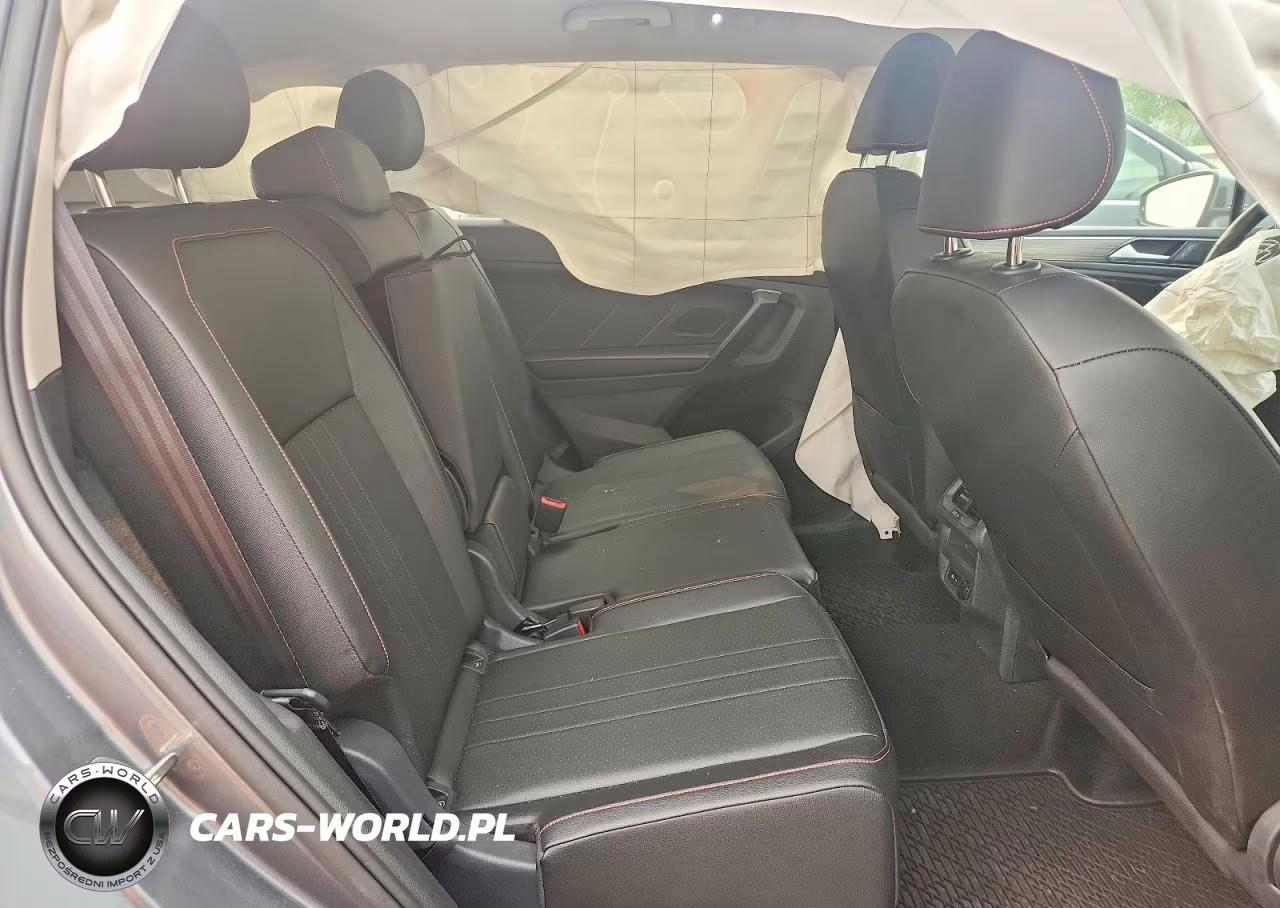 2024 Volkswagen Tiguan Wolfsburg VIN:3VVAB7AXXRM217747 - 11