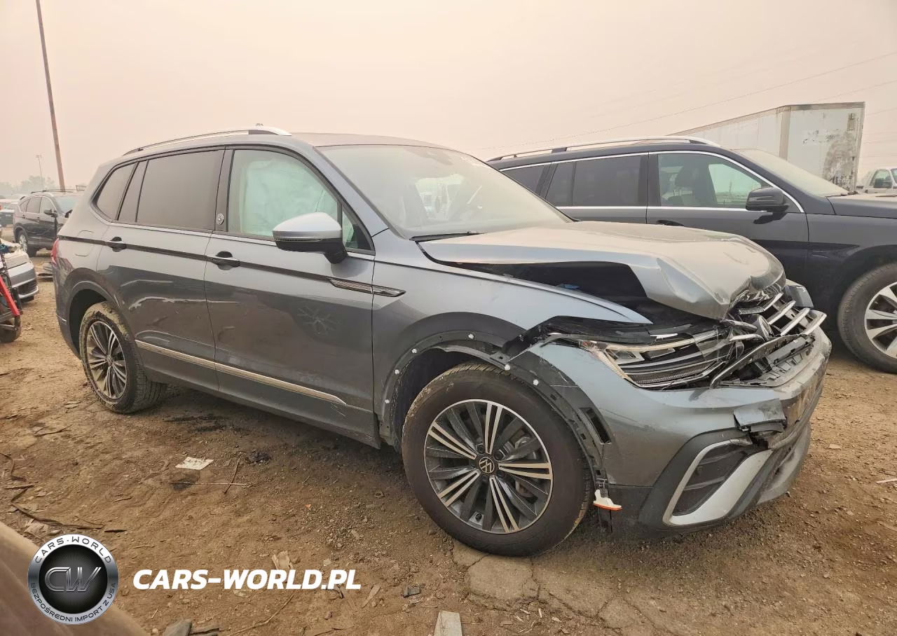 2024 Volkswagen Tiguan Wolfsburg VIN:3VVAB7AXXRM217747 - 4