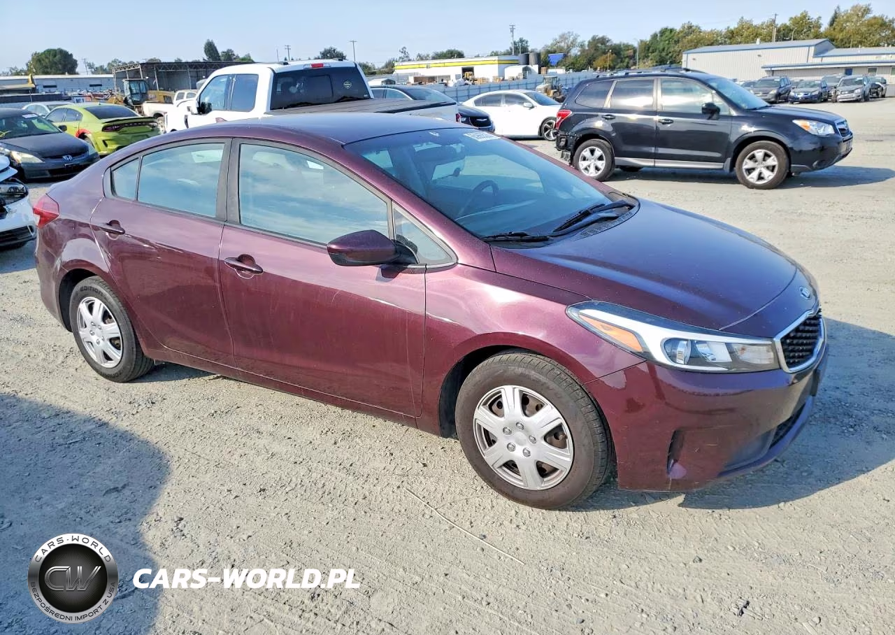 2018 Kia Forte Lx VIN:3KPFK4A78JE268956 - 4
