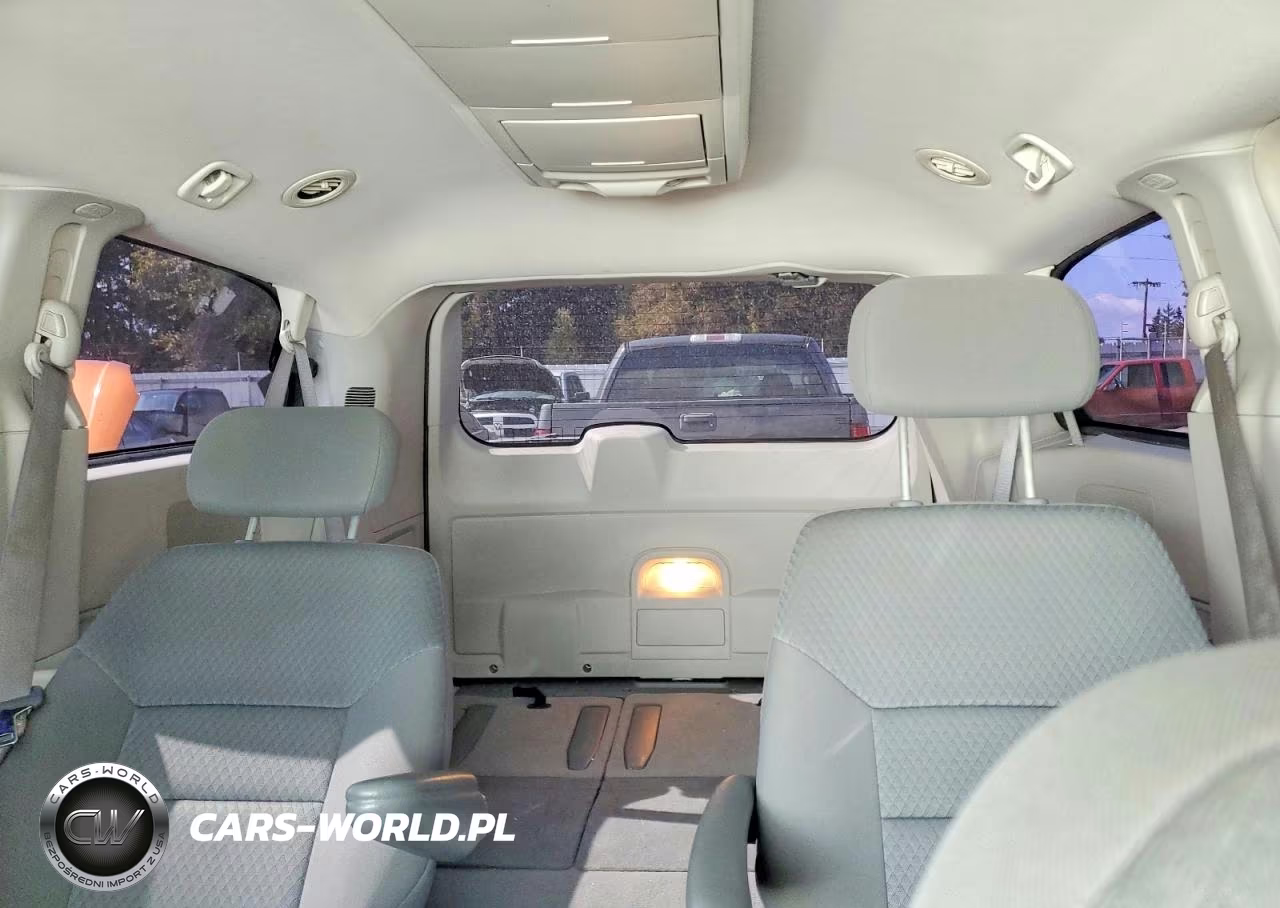 2010 Chrysler Town & Country Touring VIN:2A4RR5D10AR413213 - 10
