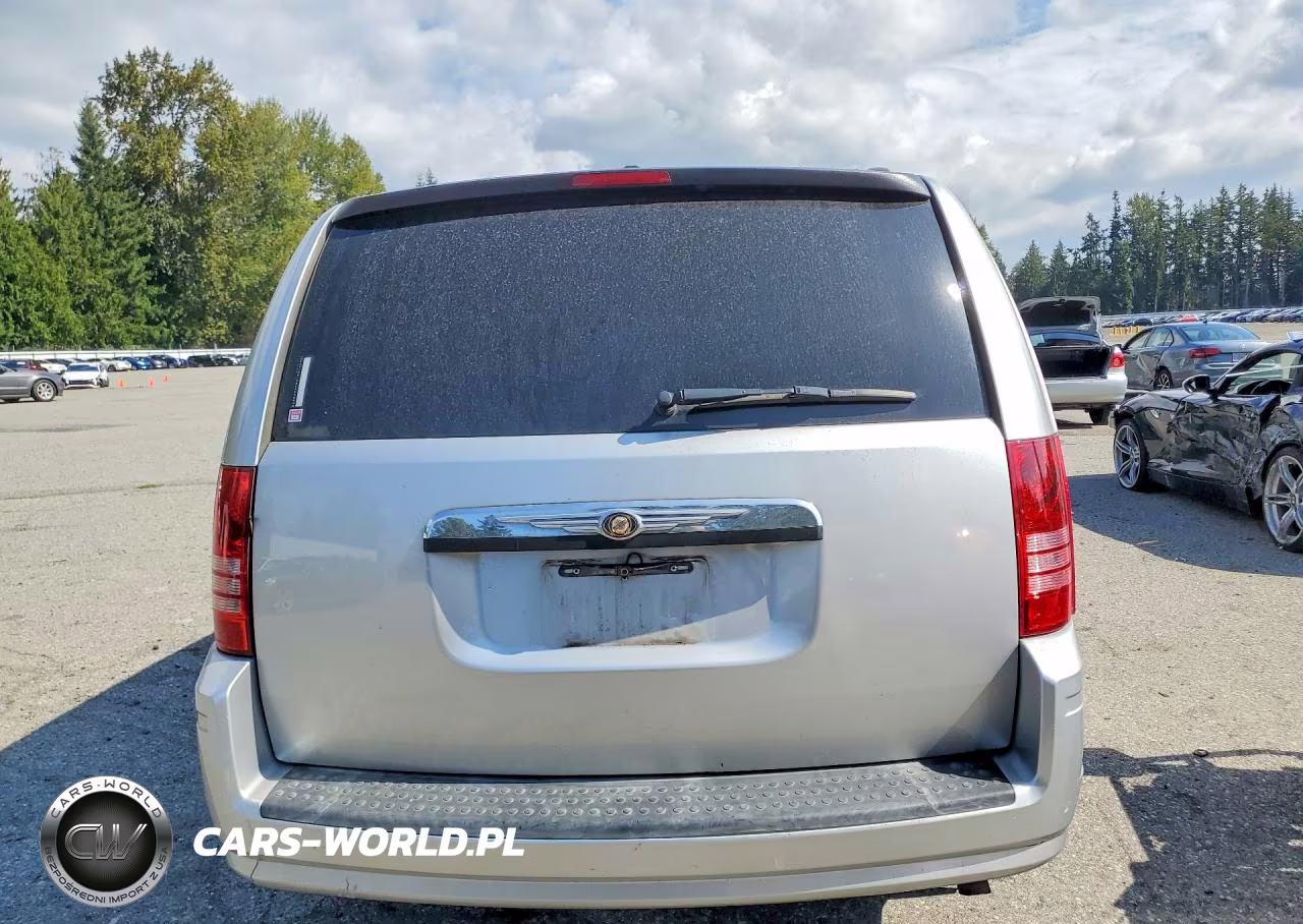 2010 Chrysler Town & Country Touring VIN:2A4RR5D10AR413213 - 6