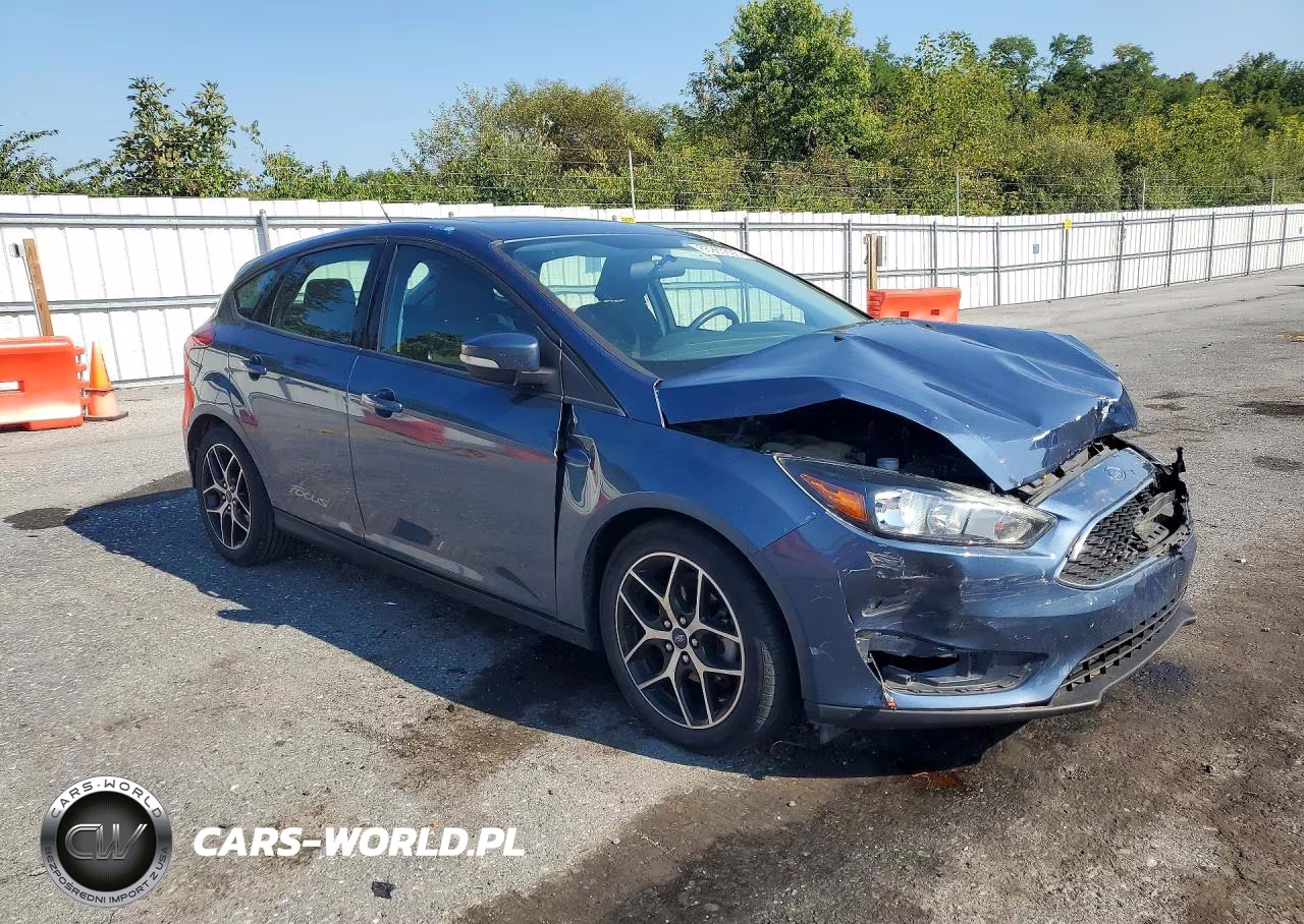 2018 Ford Focus Sel VIN:1FADP3M26JL226169 - 4