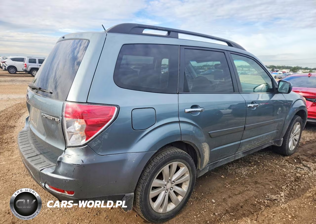 2011 Subaru Forester 2.5X Premium VIN:JF2SHBDC6BH724167 - 3