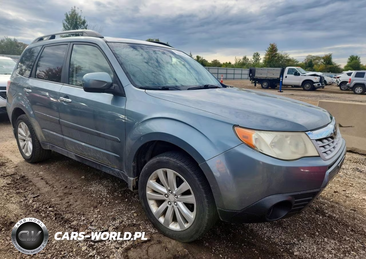 2011 Subaru Forester 2.5X Premium VIN:JF2SHBDC6BH724167 - 4