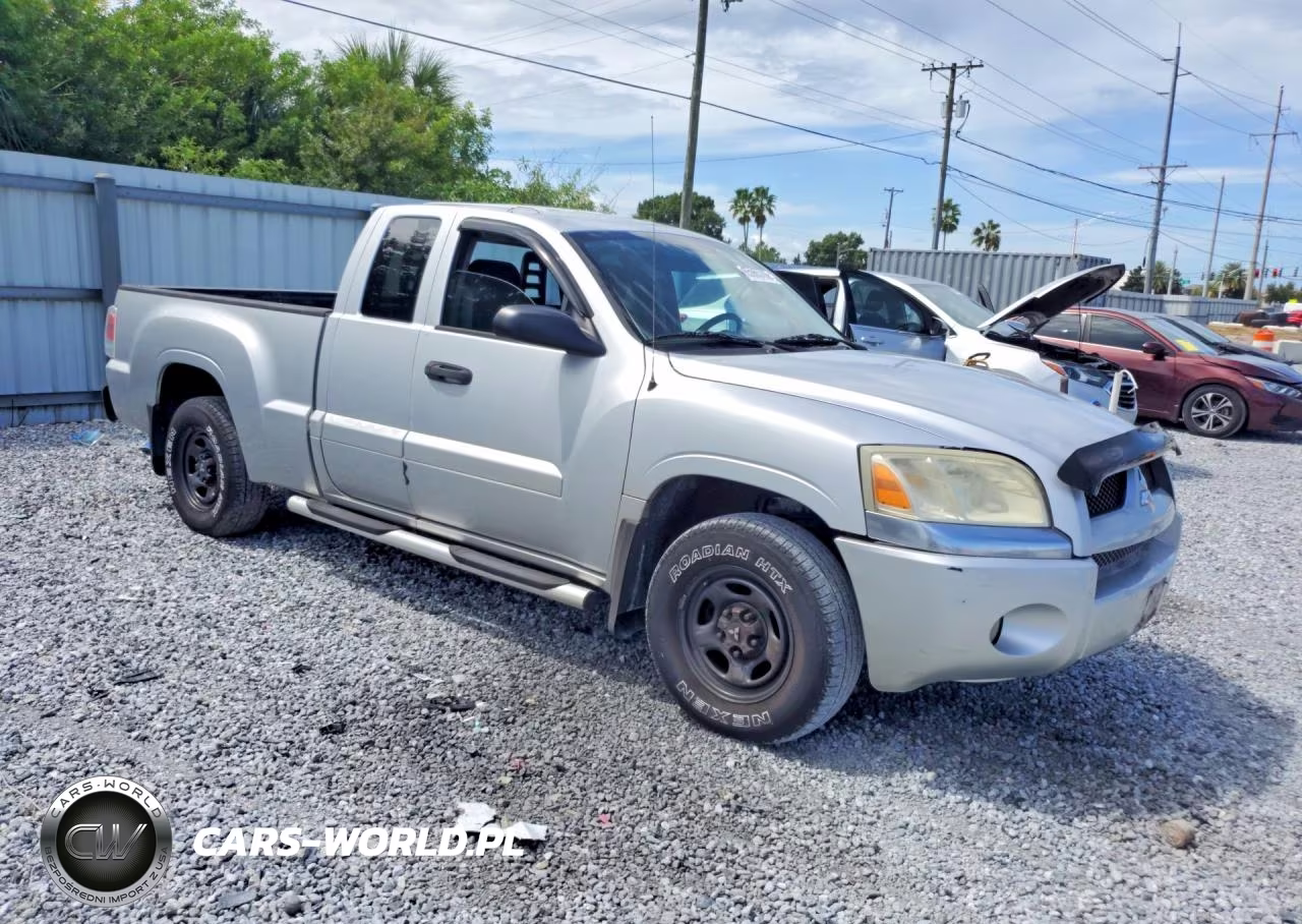 2007 Mitsubishi Raider Ls VIN:1Z7HC22KX7S162824 - 4