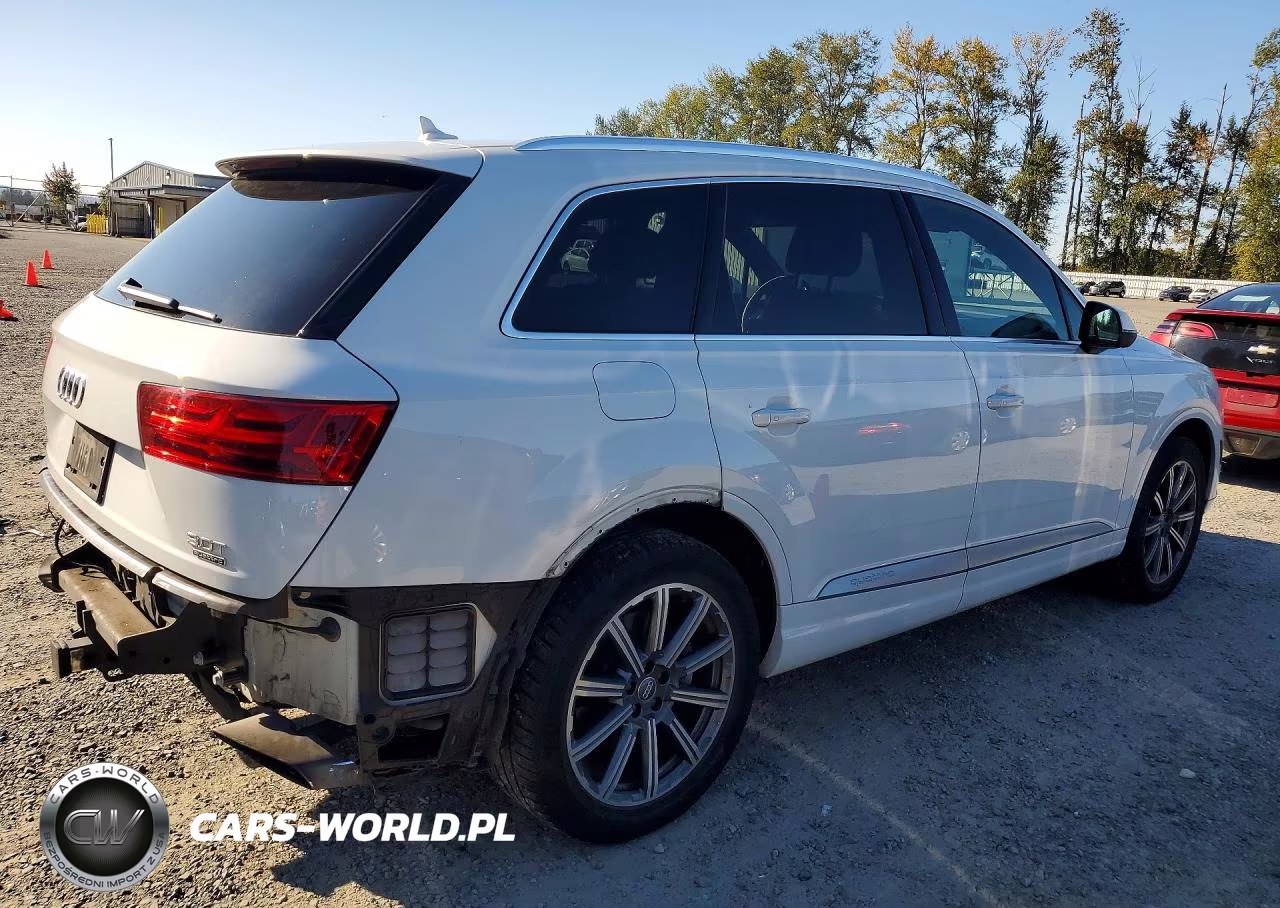 2017 Audi Q7 Prestige VIN:WA1VAAF7XHD046057 - 3